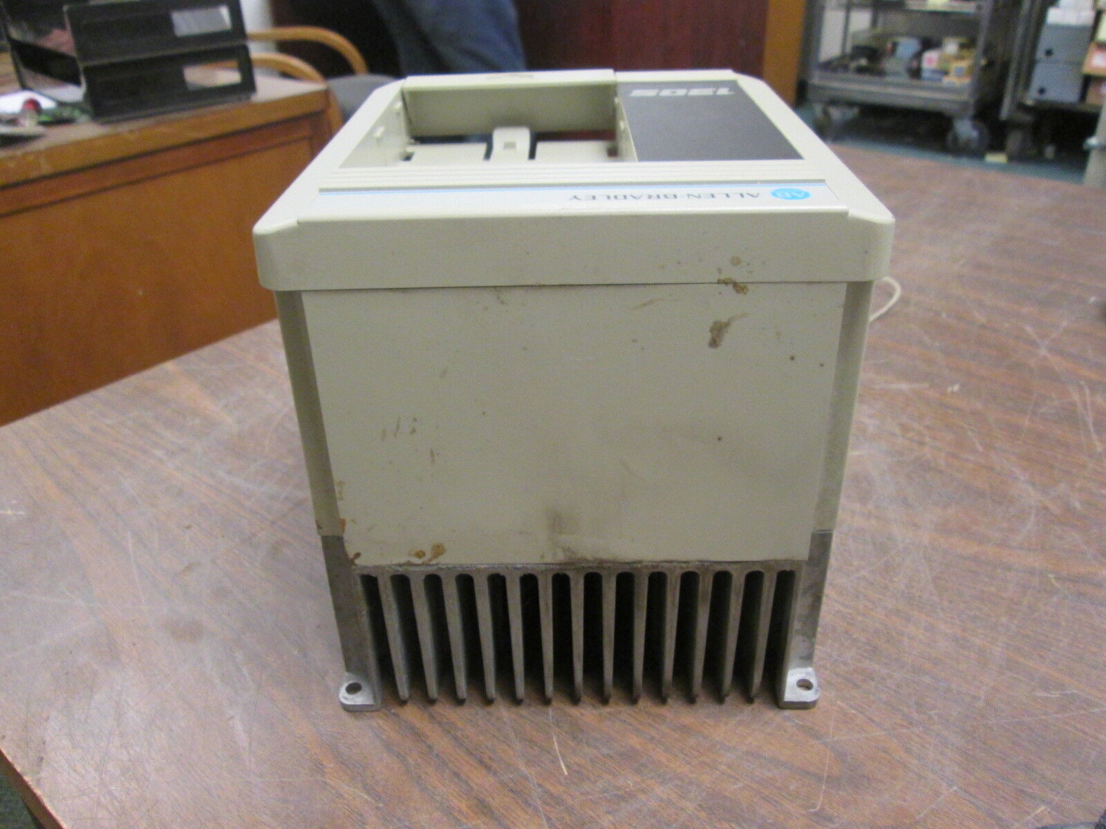 Allen-Bradley 1305 AC Drive 1305-BA03A 1HP *Missing Cover* Series May Vary Used