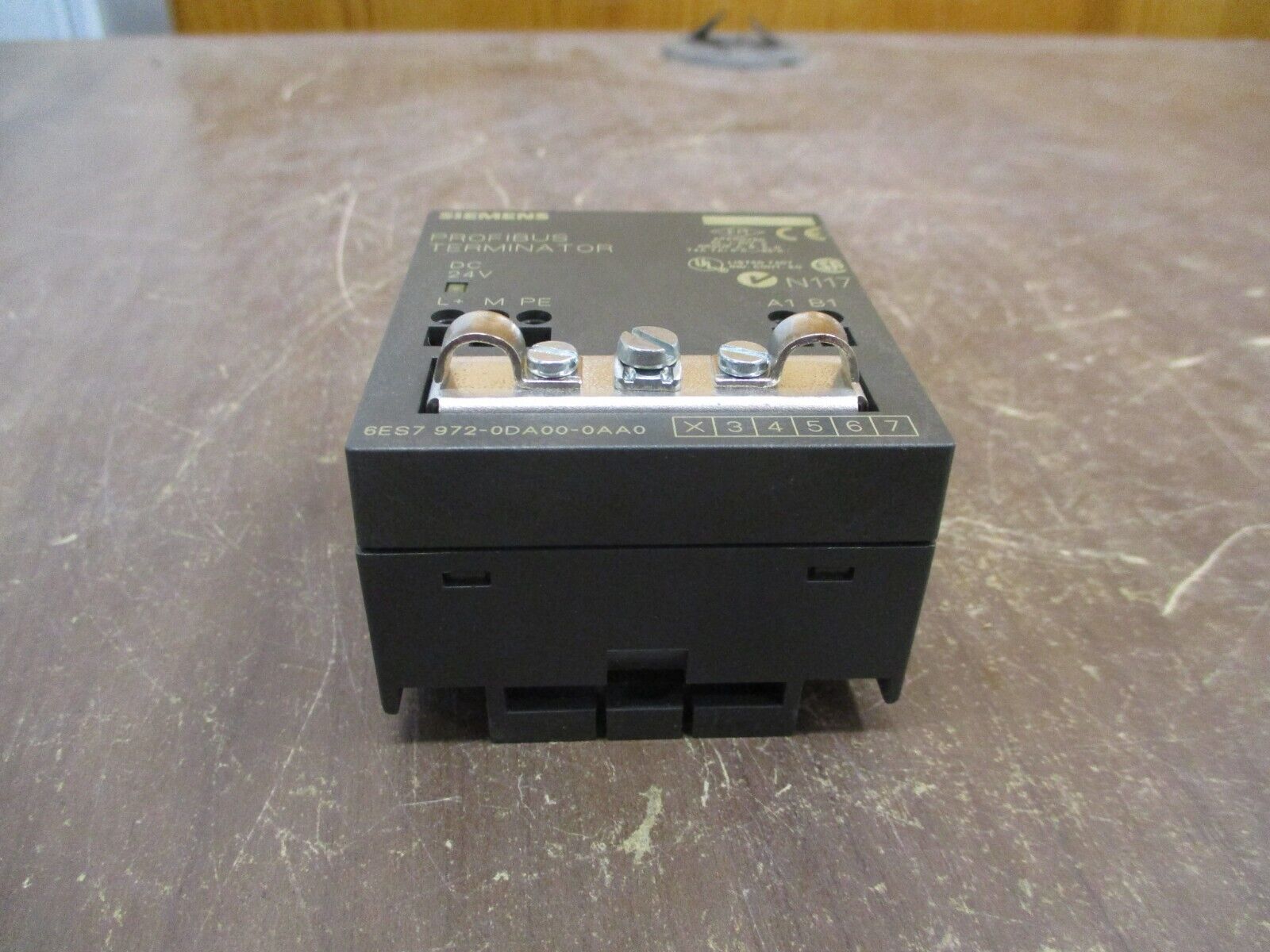 Siemens Simatic Profibus Terminator 6ES7 972-0DA00-0AA0 E-Stand: 02 New Surplus