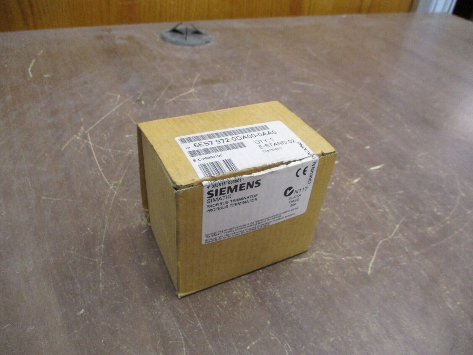 Siemens Simatic Profibus Terminator 6ES7 972-0DA00-0AA0 E-Stand: 02 New Surplus