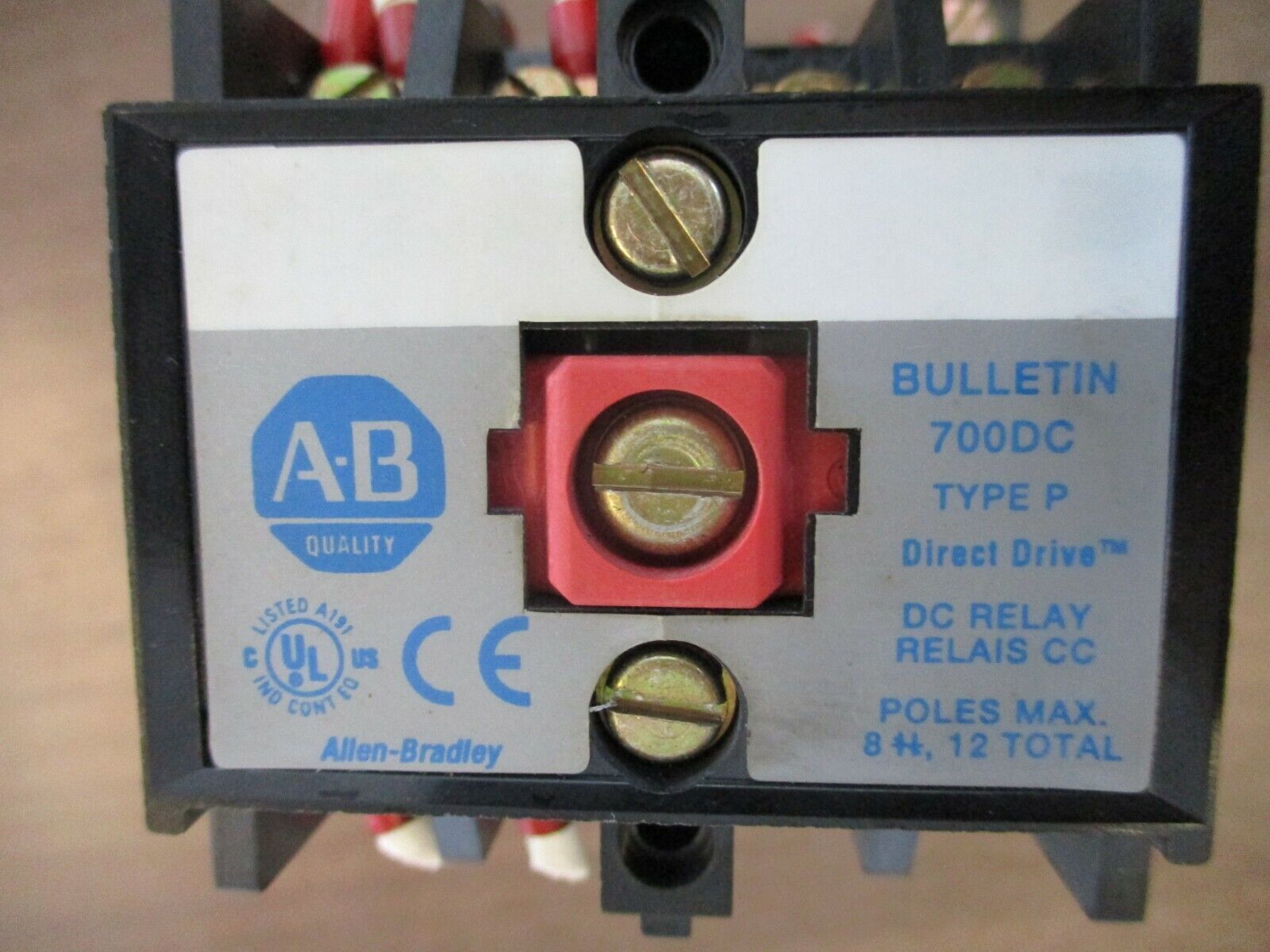 Allen-Bradley DC Relay 700DC-P400Z24 Ser. A 24VDC Coil 600V Used