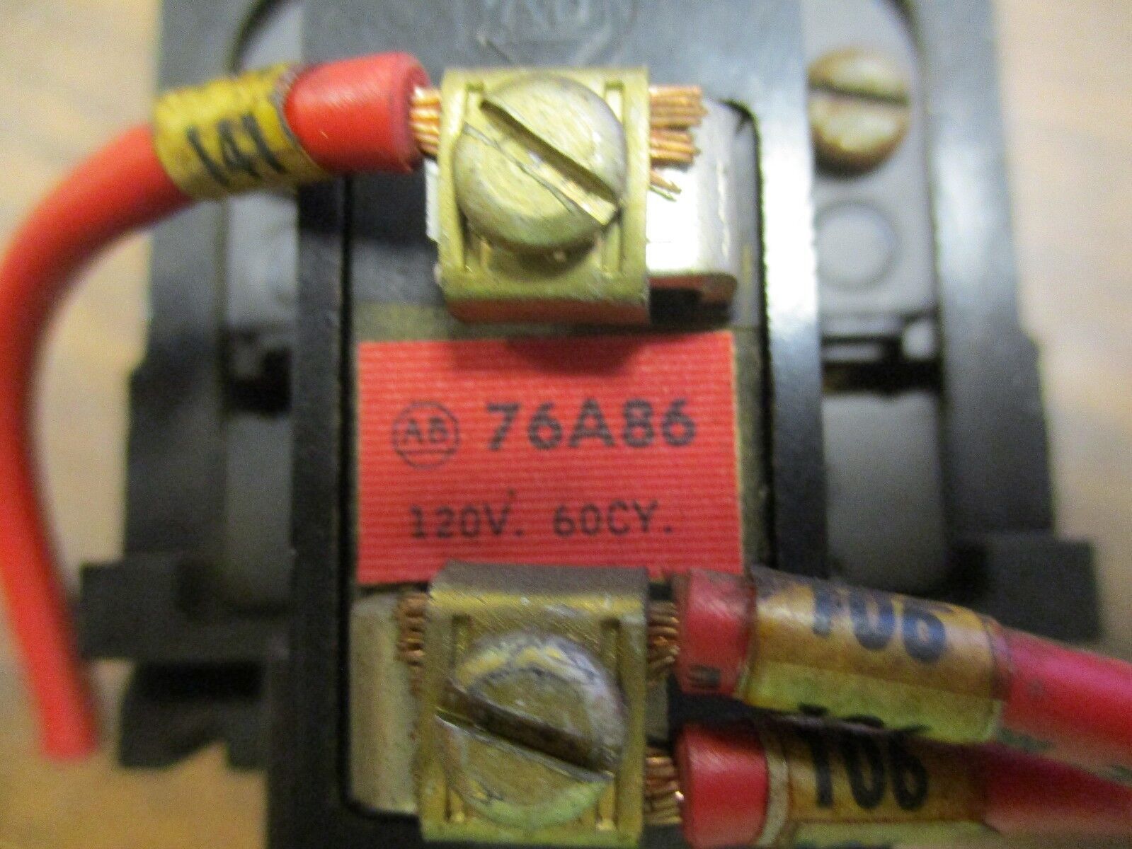Allen-Bradley Control Relay BR-400 10A 600V 120V Coil Used