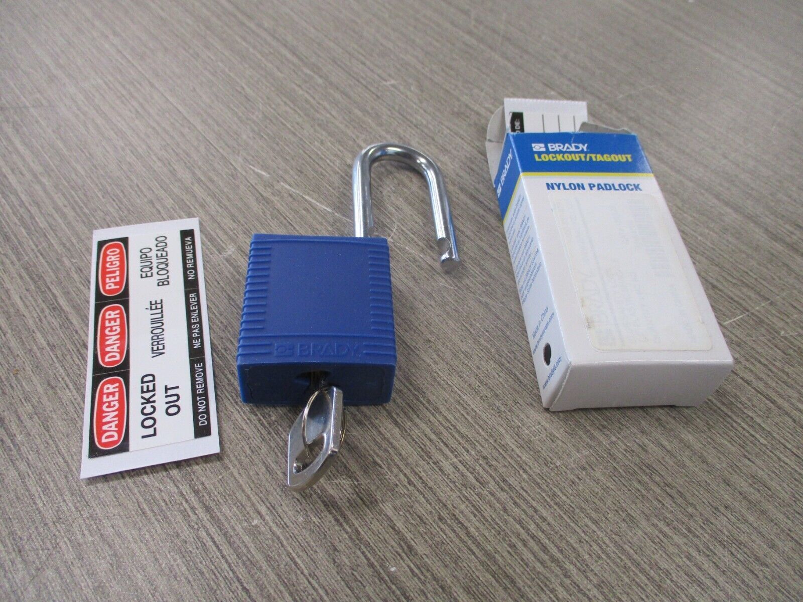 Brady Blue Safety Lock Y407268 1.5" Shackle *Box of 6* New Surplus