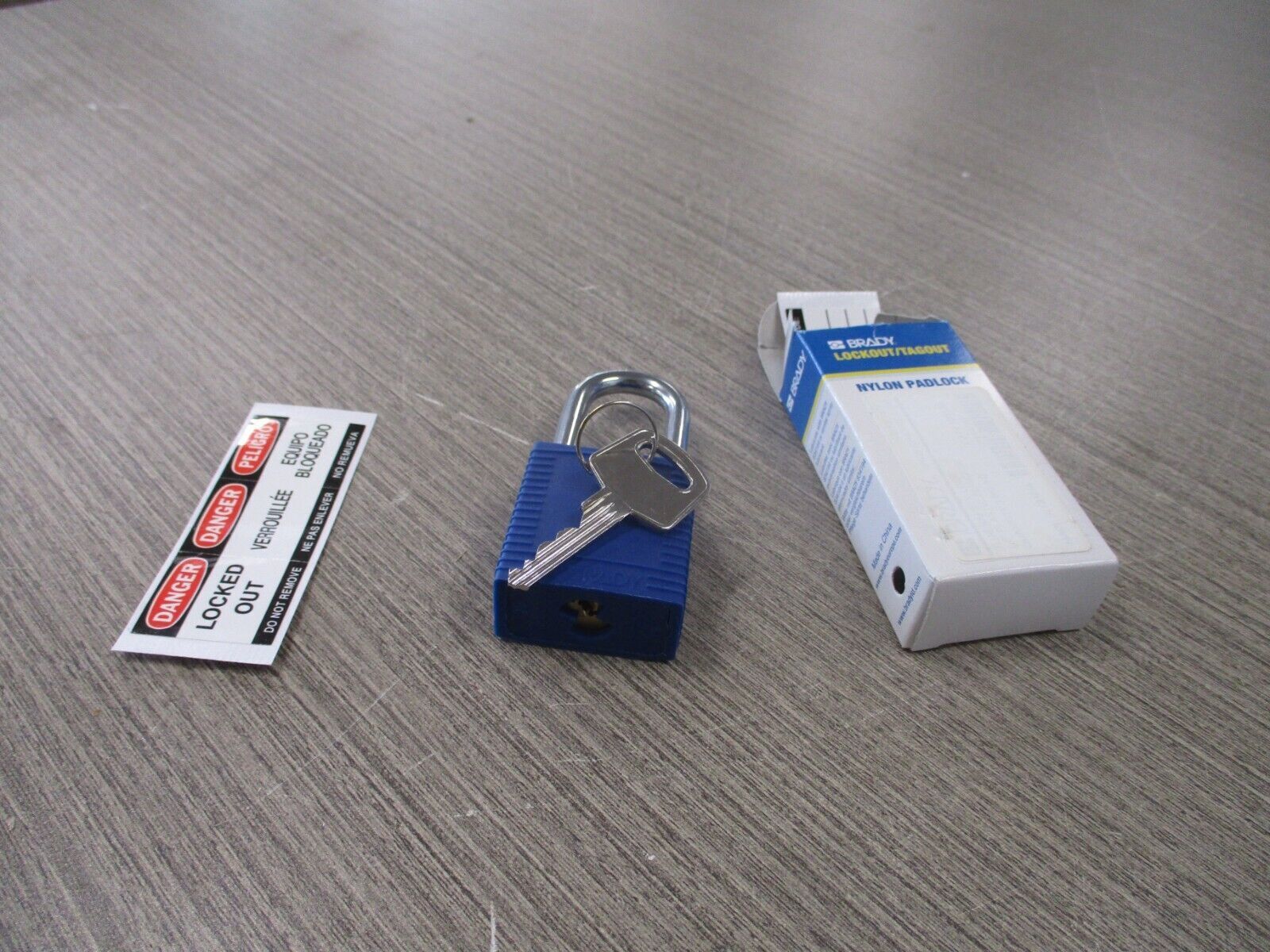 Brady Blue Safety Lock Y407268 1.5" Shackle *Box of 6* New Surplus