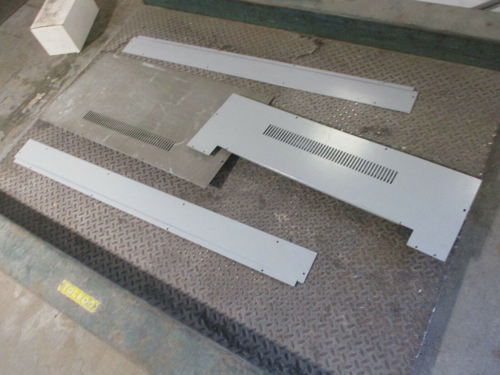 GE Panelboard Trim Kit APFT8938W 89x44" Used