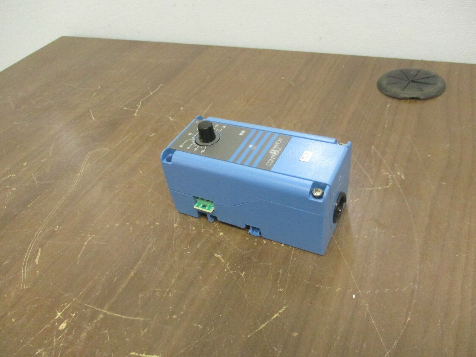 Johnson Controls Temperature Controls A350AB-1 Rev. R Used