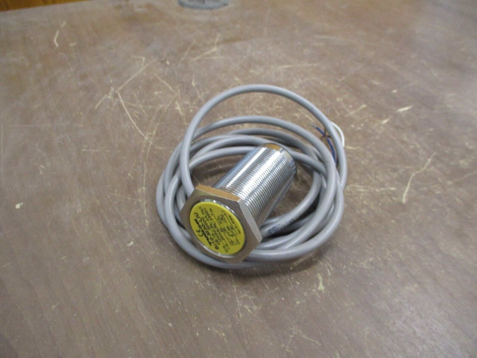 Turck Inductive Proximity Sensor Bi10-M30-LIU 15-30VDC Used