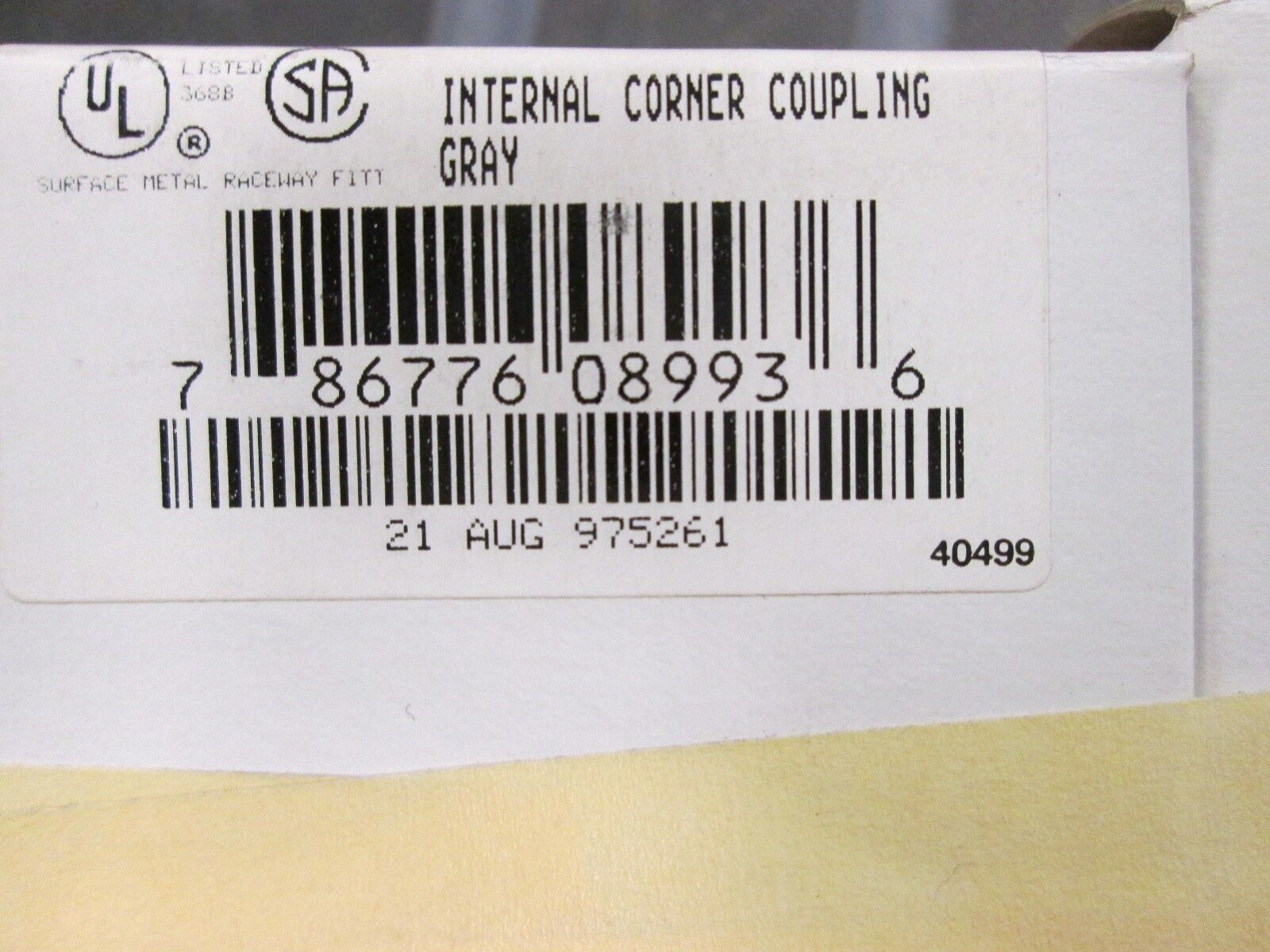 Wiremold Internal Corner Couplings G3017TCE *Lot of 4* New Surplus