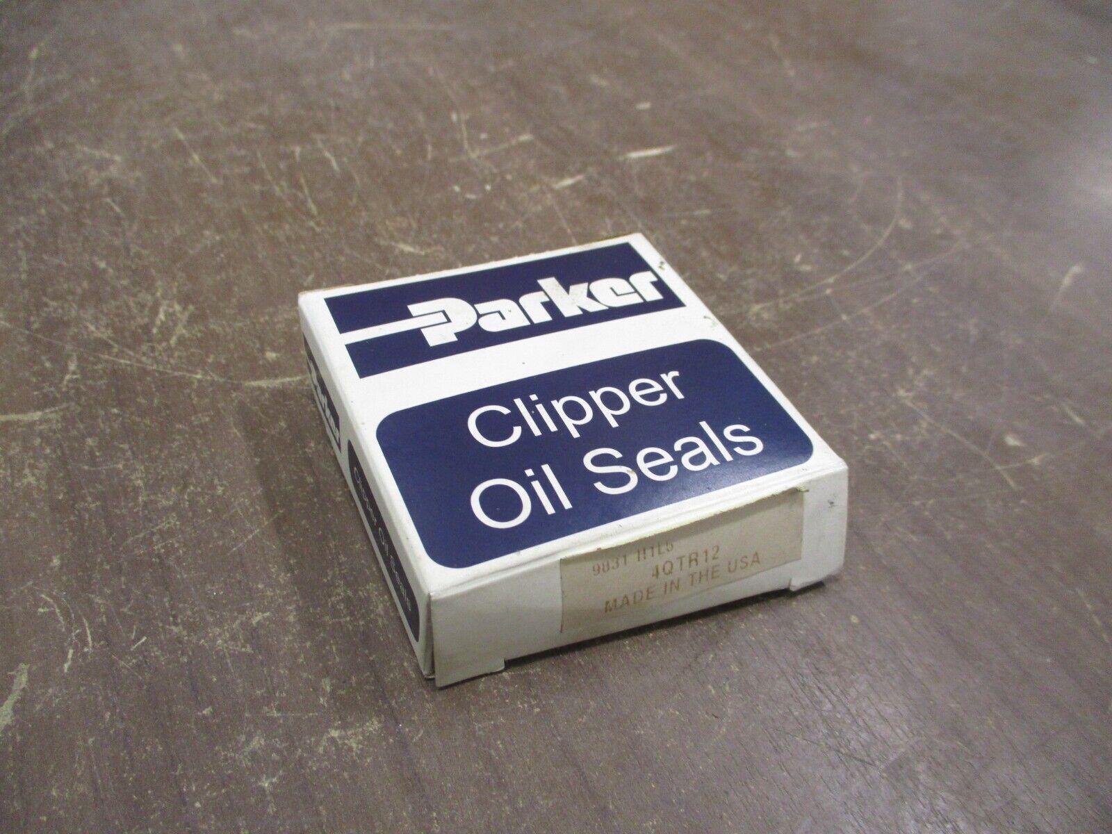 Parker Clipper Oil Seal 4QTR12 New Surplus