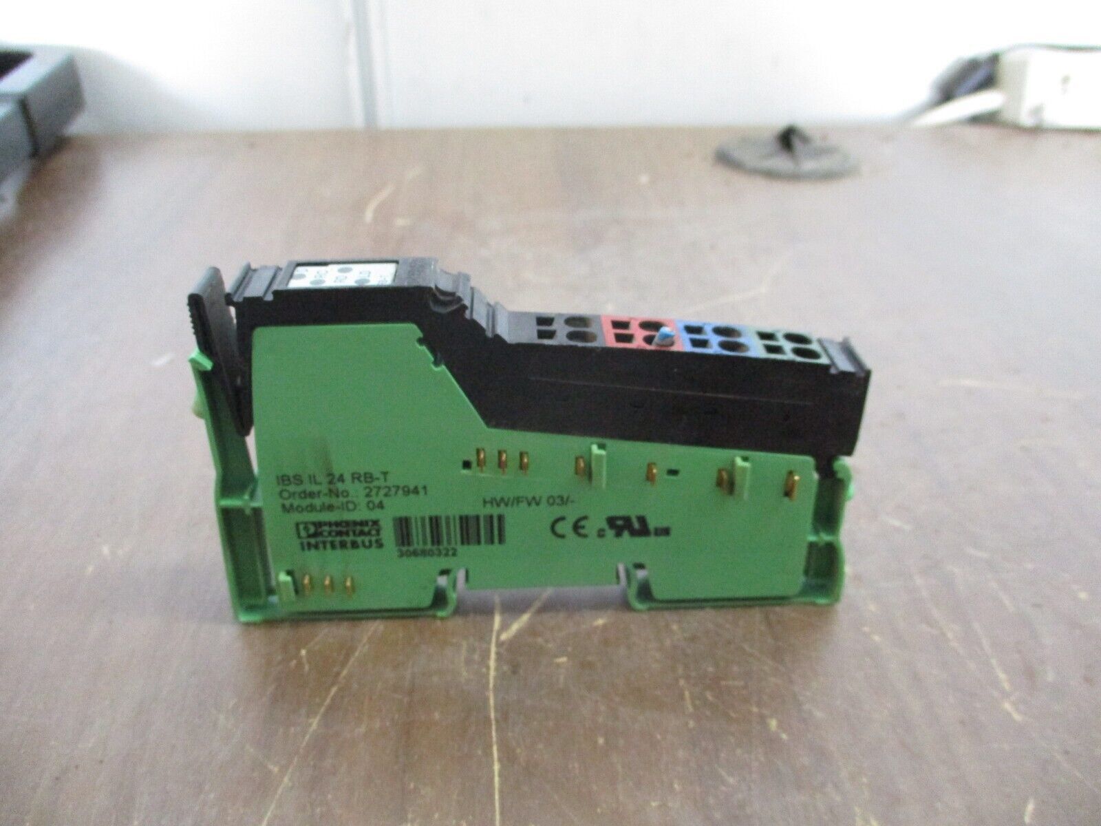 Phoenix Contact Interbus Branch Terminal Block 2727941 IBSIL24RB-T HW: 03 Used