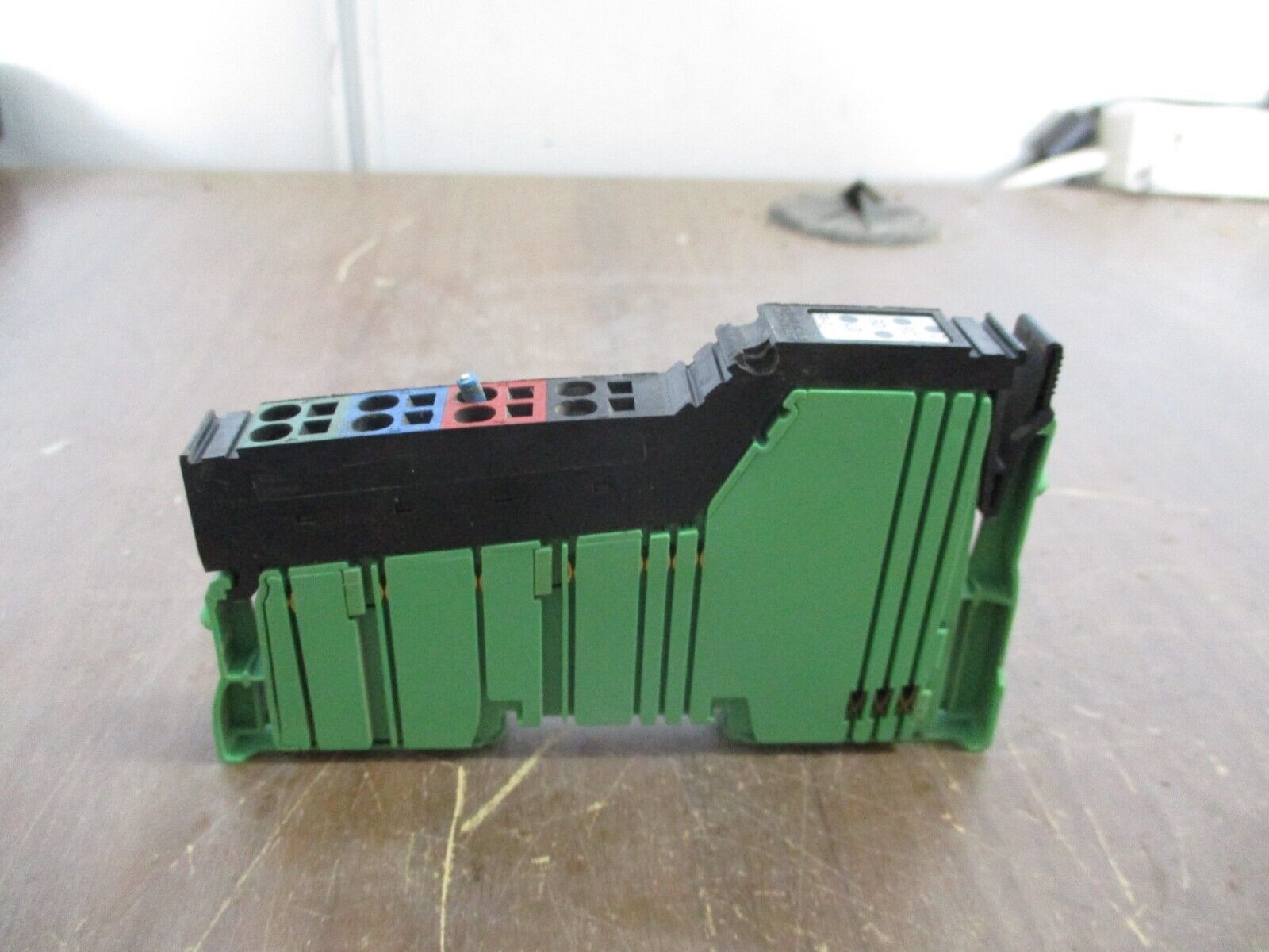 Phoenix Contact Interbus Branch Terminal Block 2727941 IBSIL24RB-T HW: 03 Used
