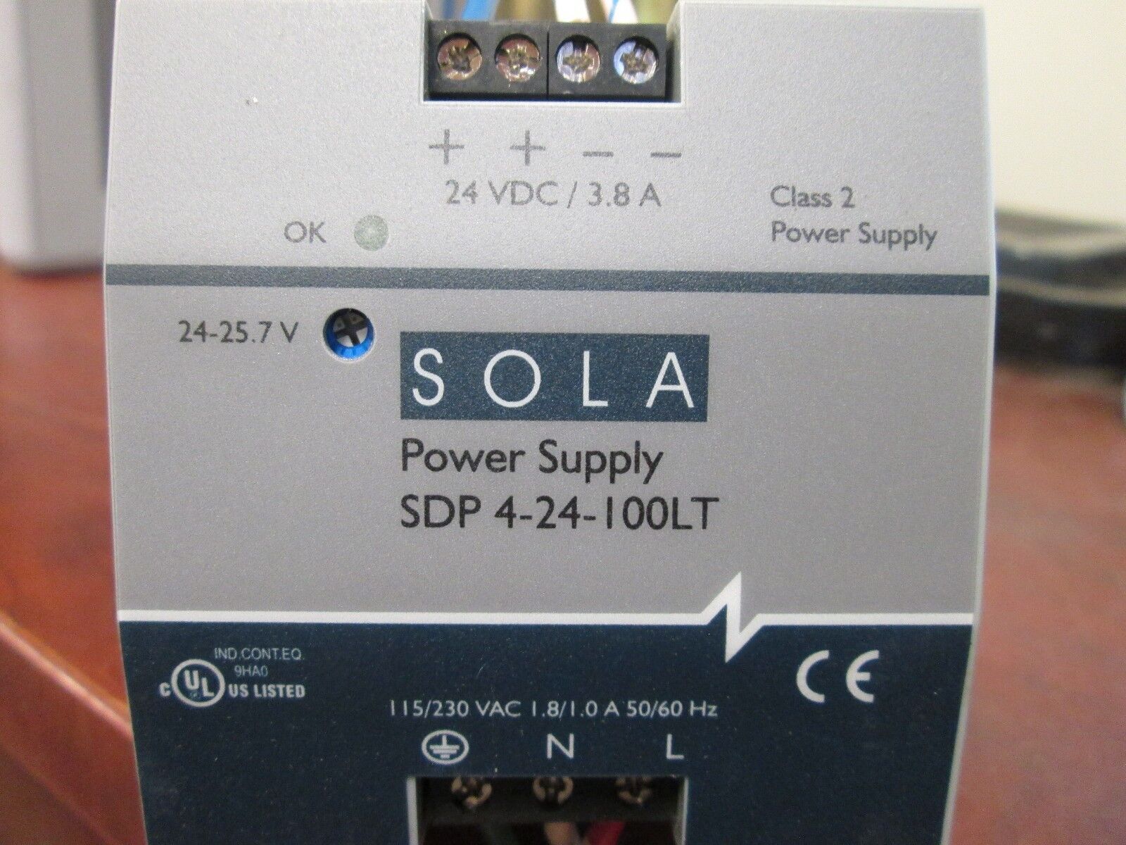 Sola 24VDC Power Supply SDP-4-24-100LT In:115/230VAC 1.8/1A Out: 24VDC 3.8A Used