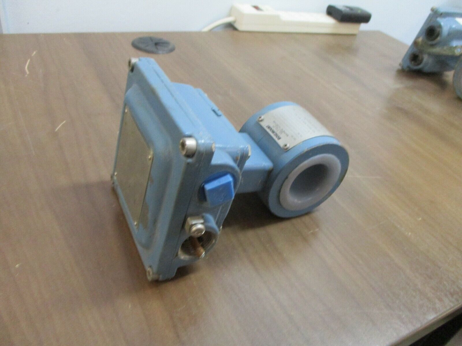 Rosemount Magnetic Flowtube 8711TSA015F1N0 740PSI Nema 4X Explosion Proof Used