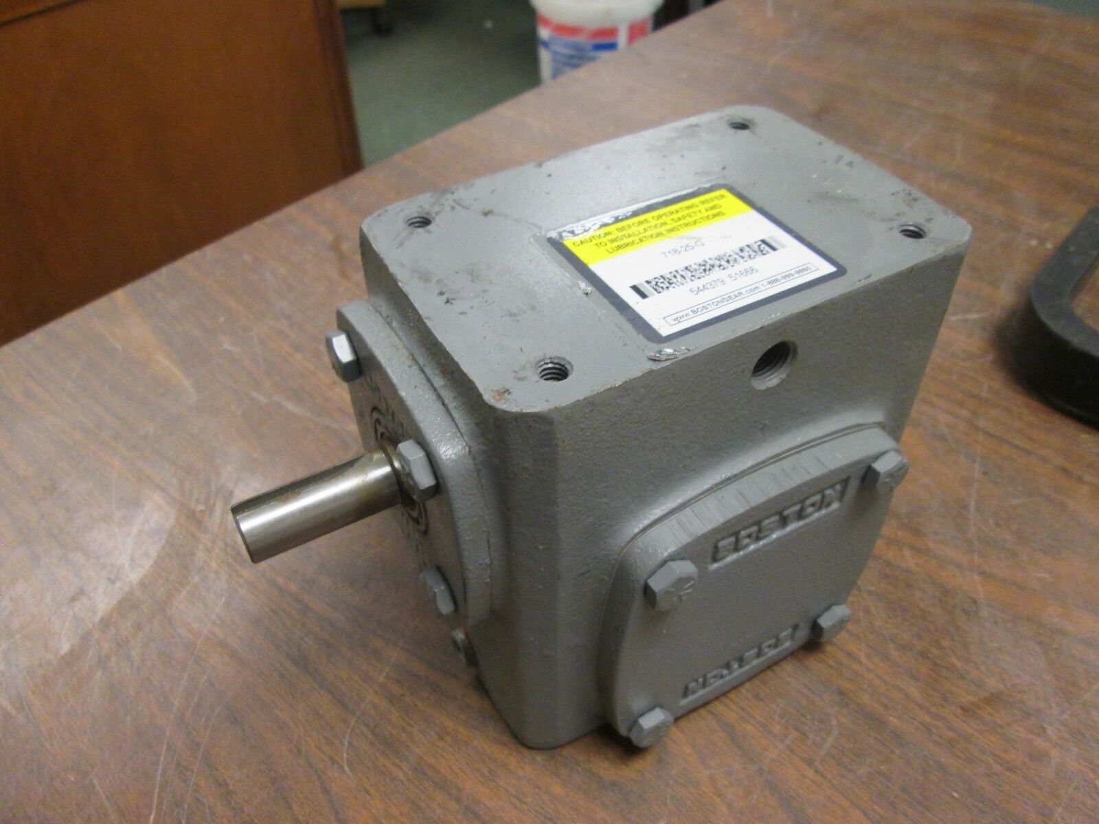 Boston Gear Reducer 718-25-G Ratio 25:1 0.76 HP IN 574 LB-IN Torque Out