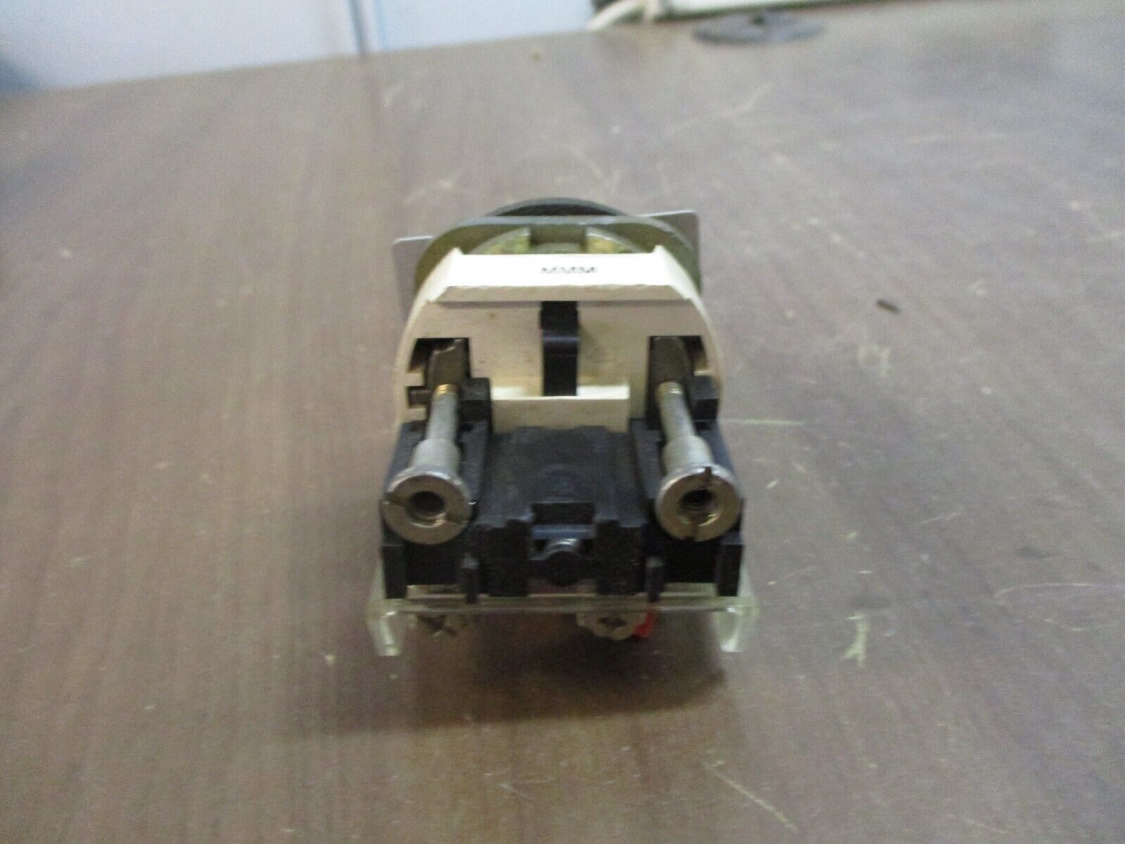 Allen-Bradley Selector Switch 800T-H2 Ser. T Nema Type 4, 13 Used