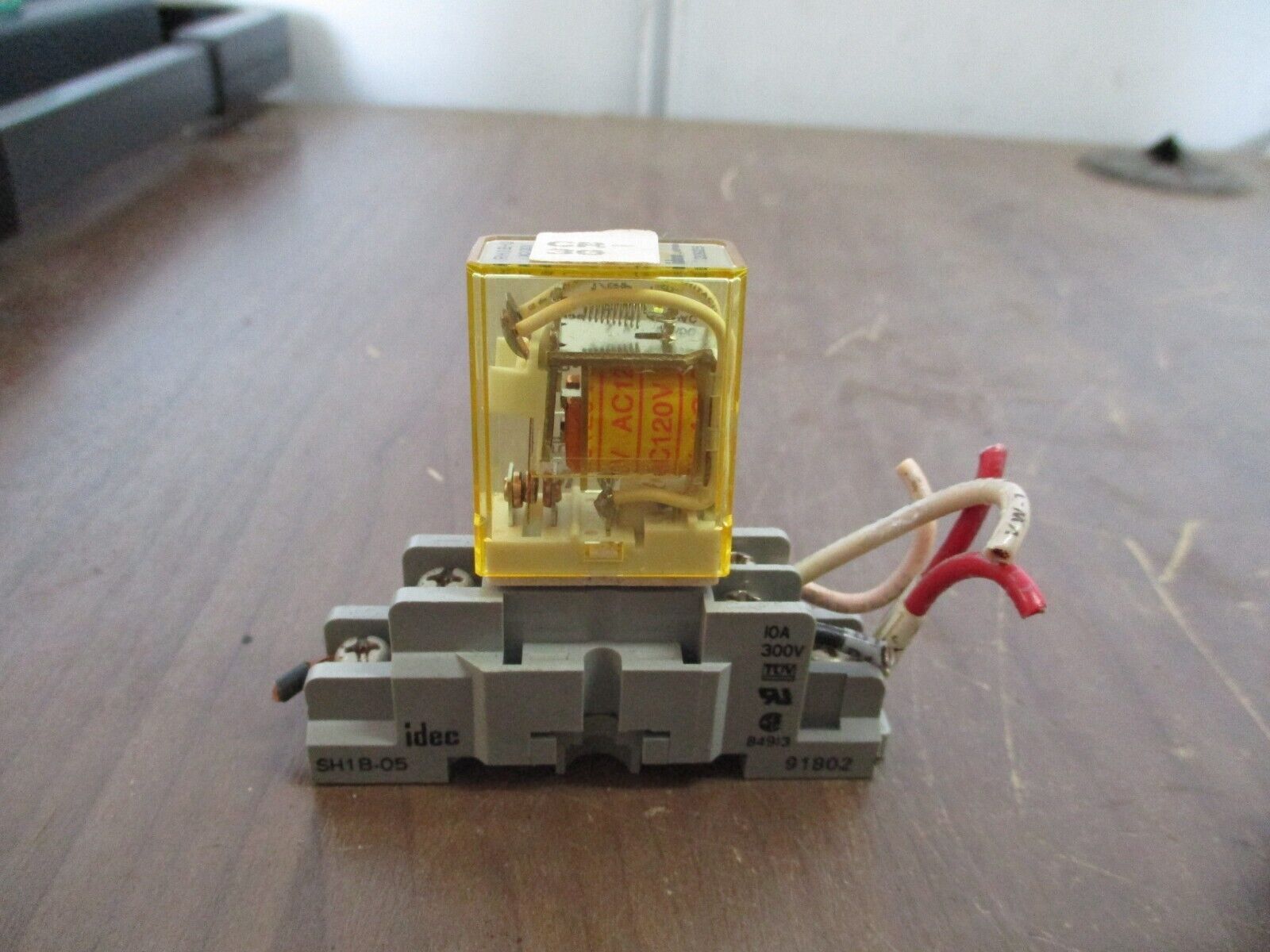 Idec Relay RHIB-U 120V Coil w/ Base *Lot of 3* Used