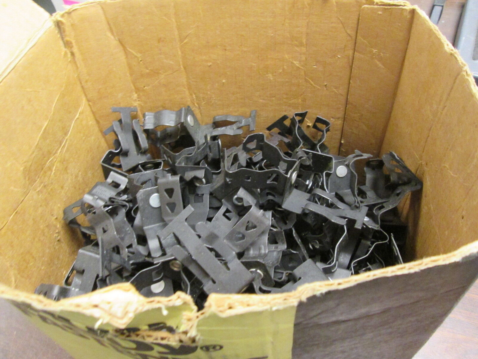 Caddy Combination Conduit Clip 8-12M *Approx 140* New Surplus