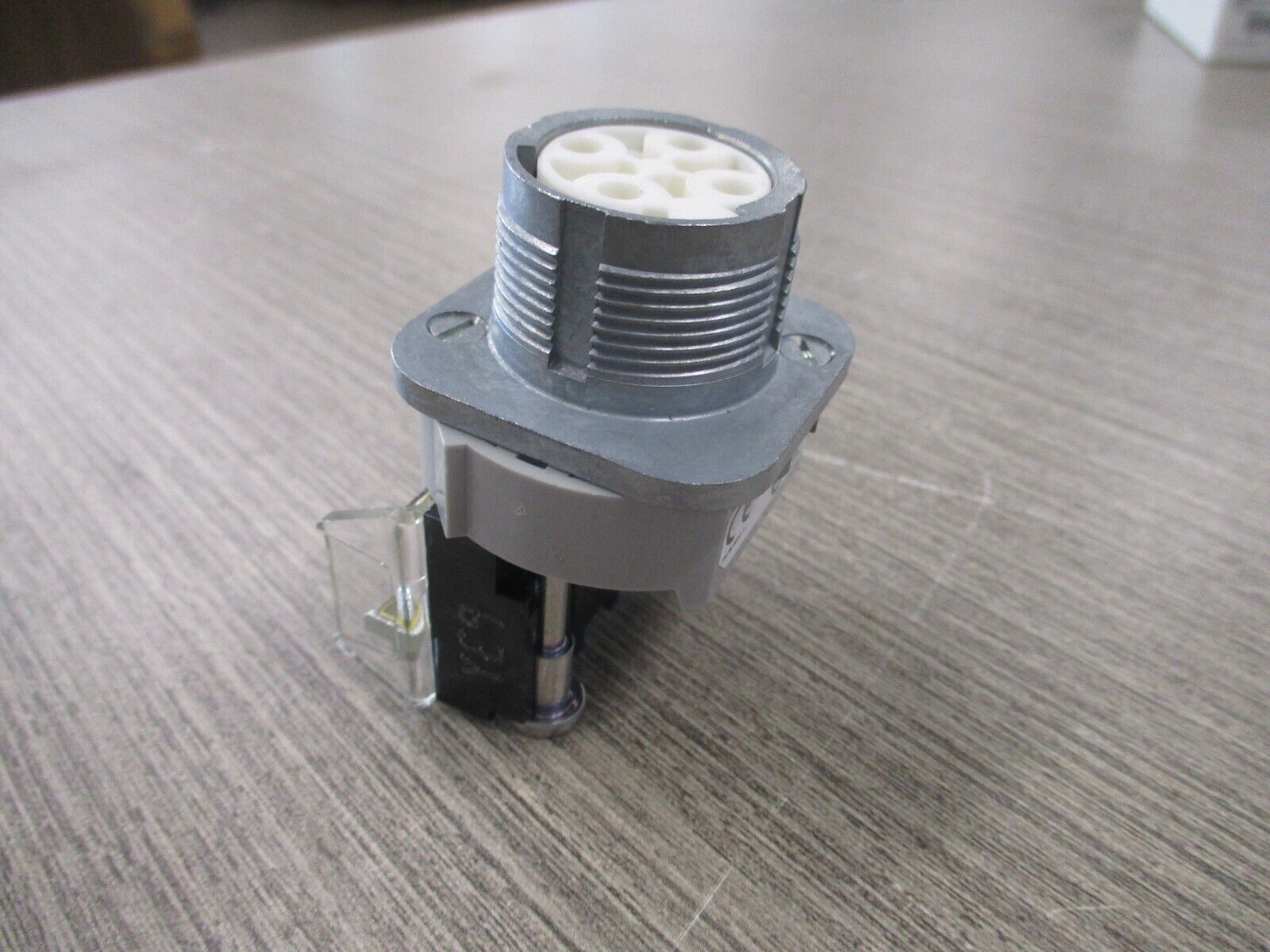 Allen-Bradley Selector Switch 800T-H5A Ser. T 2-Position New Surplus