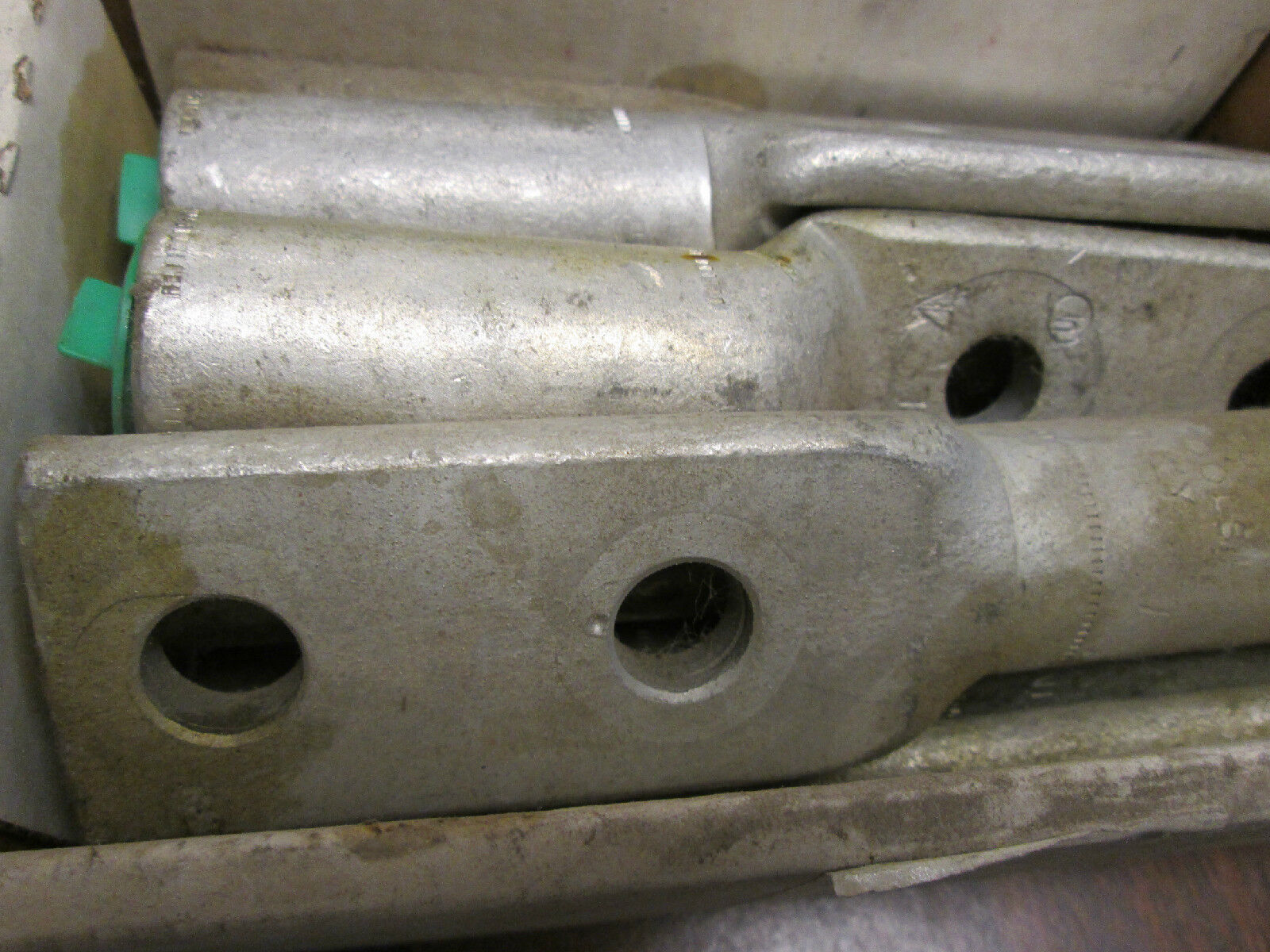 ILSCO CRA-350L2 Qty 10 New Surplus