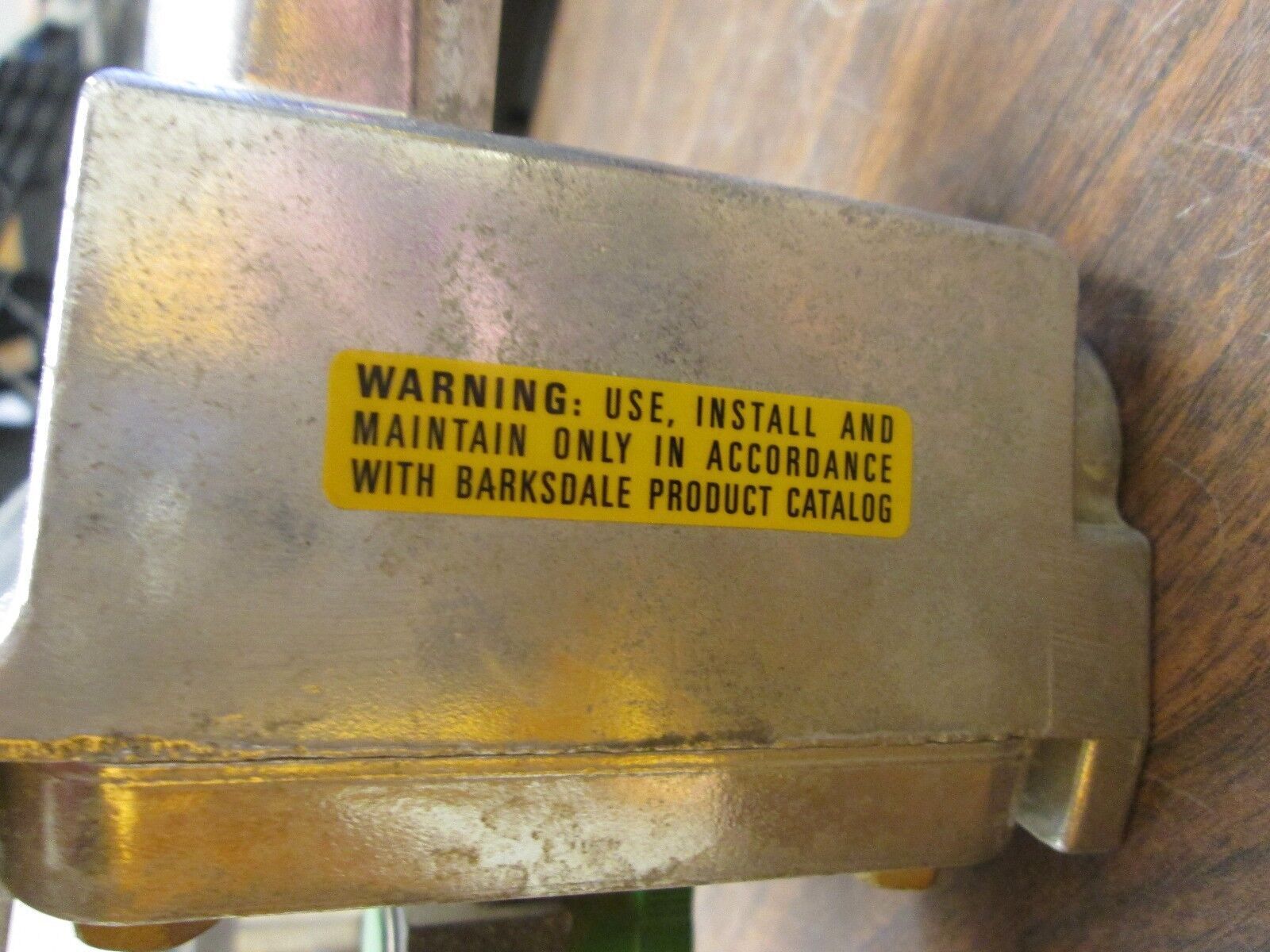 Barksdale Adjustable Pressure Switch CD2H-A3 Range: .03-3 PSI Used