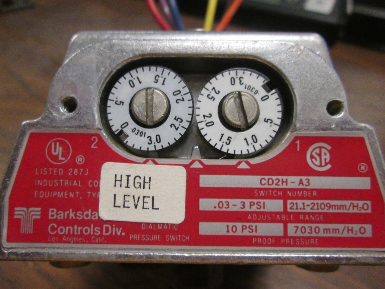 Barksdale Adjustable Pressure Switch CD2H-A3 Range: .03-3 PSI Used