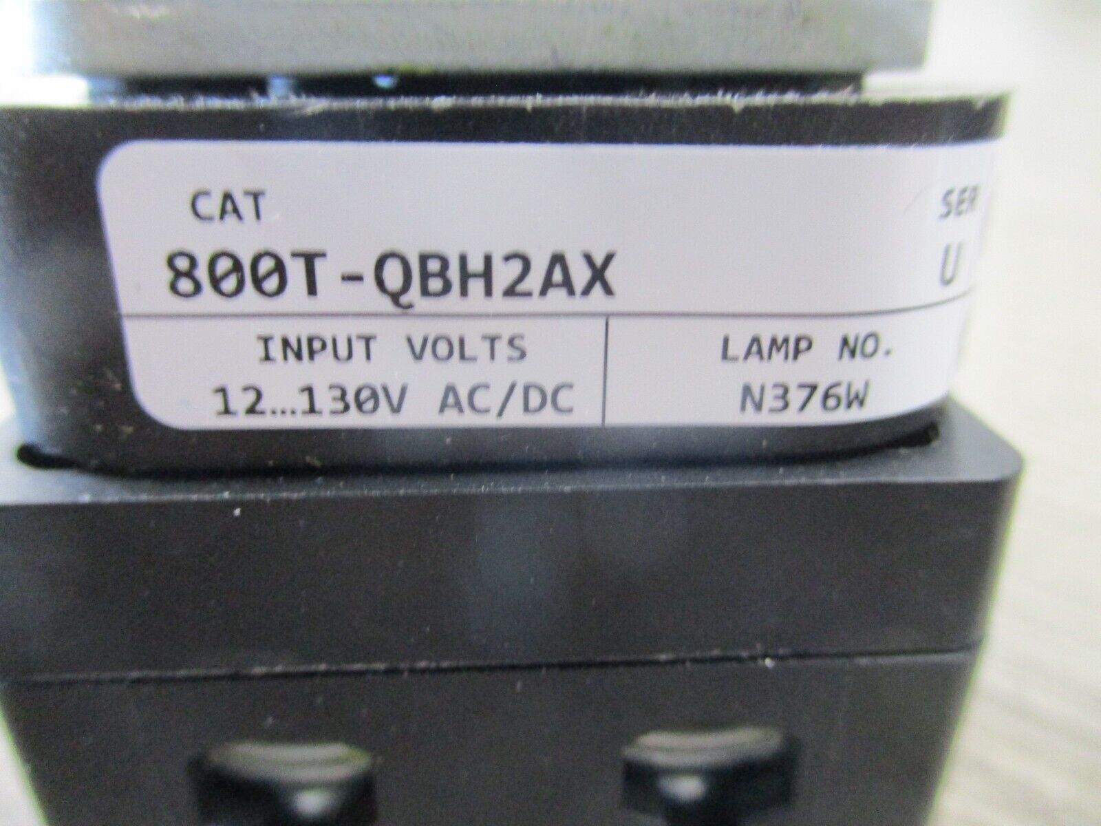 Allen-Bradley Illuminated Push Button 800T-QBH2AX Ser. U 12-130V New Surplus