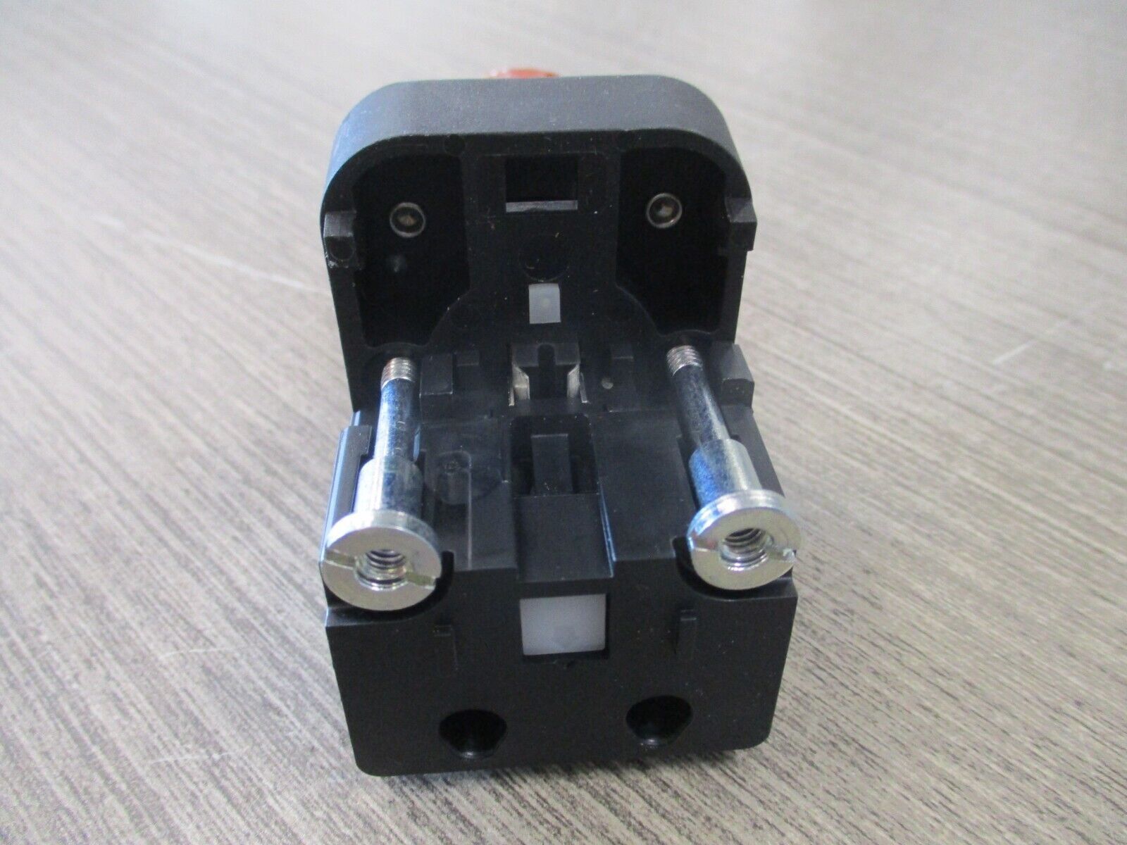 Allen-Bradley Illuminated Push Button 800T-QBH2AX Ser. U 12-130V New Surplus
