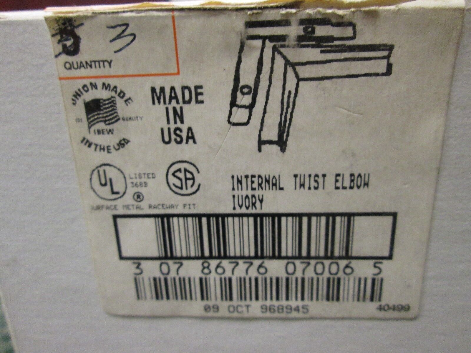 Wiremold Internal Twist Elbow V211RH *Lot of 7* New Surplus