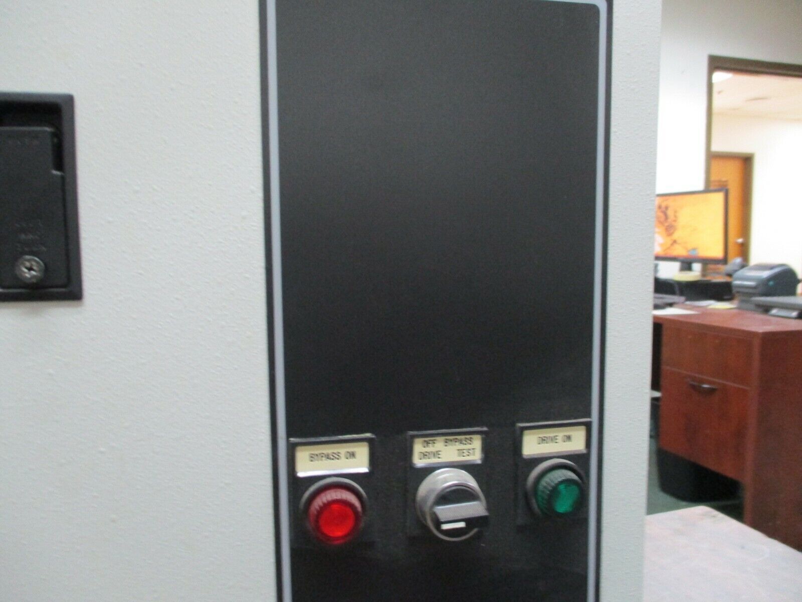 Danfoss VLT 3508 AC Drive w/ Bypass VLT3500H13 7.5HP 3Ph Used