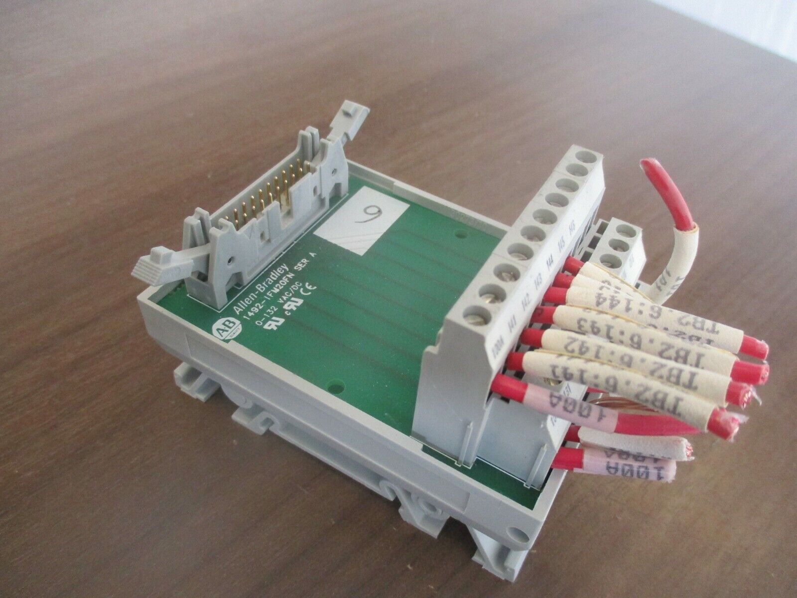 Allen-Bradley Interface Module 1492-IFM20FN Ser. A 0-132V Used