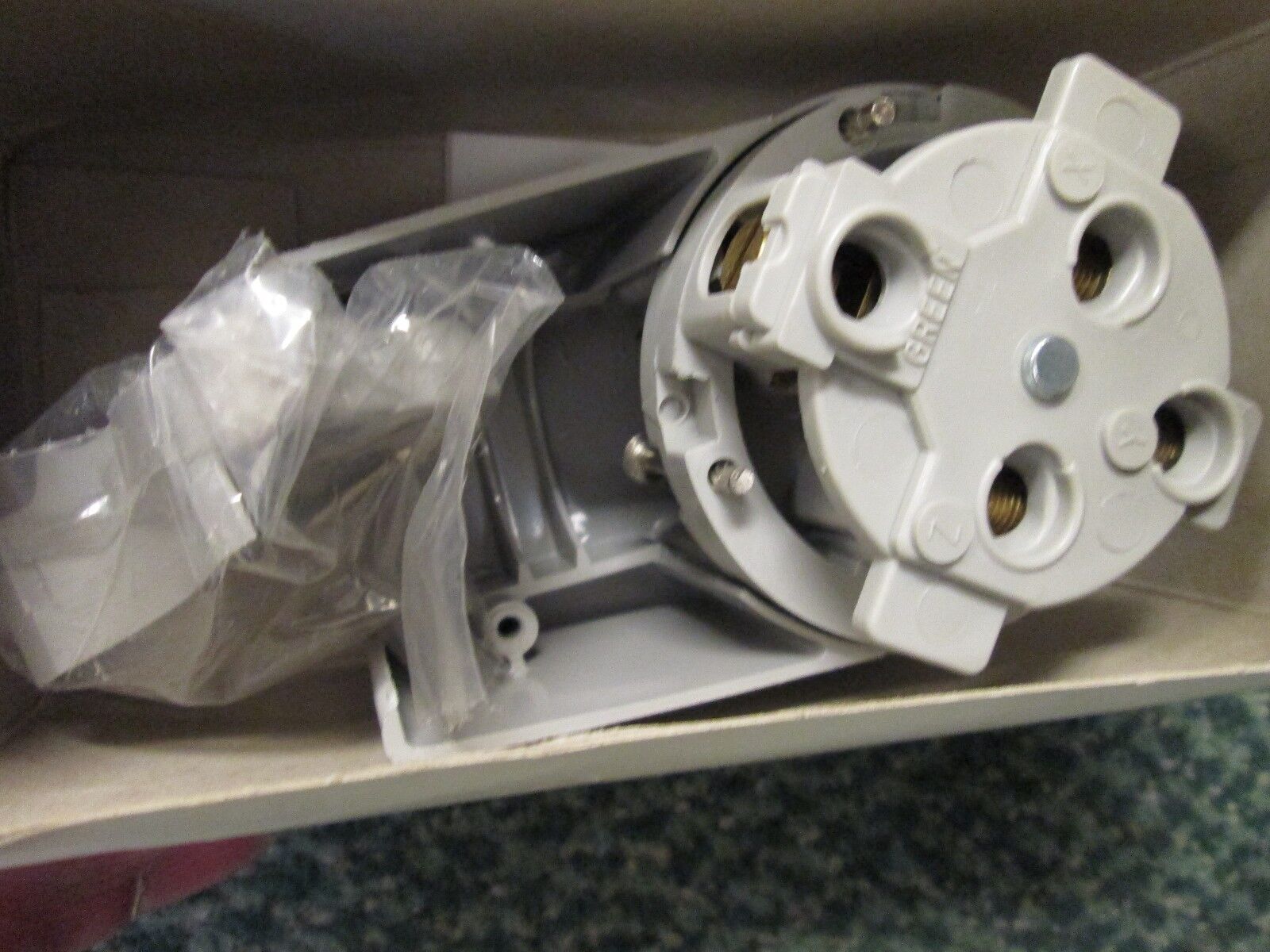 Arrow Hart Angle Plug AH8432AN 30A 250V 3P 4W 3Ph New Surplus