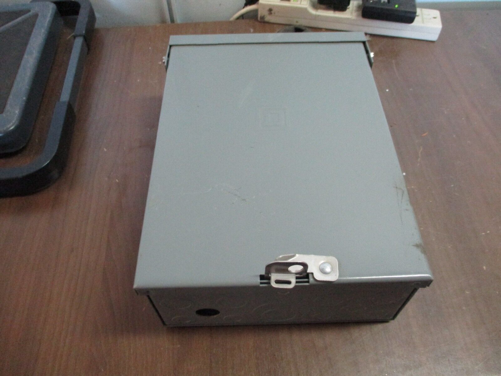 Square D Homeline 3R Load Center HOM612L100RB Ser. 002 100A 120/240V 1Ph 50/60Hz
