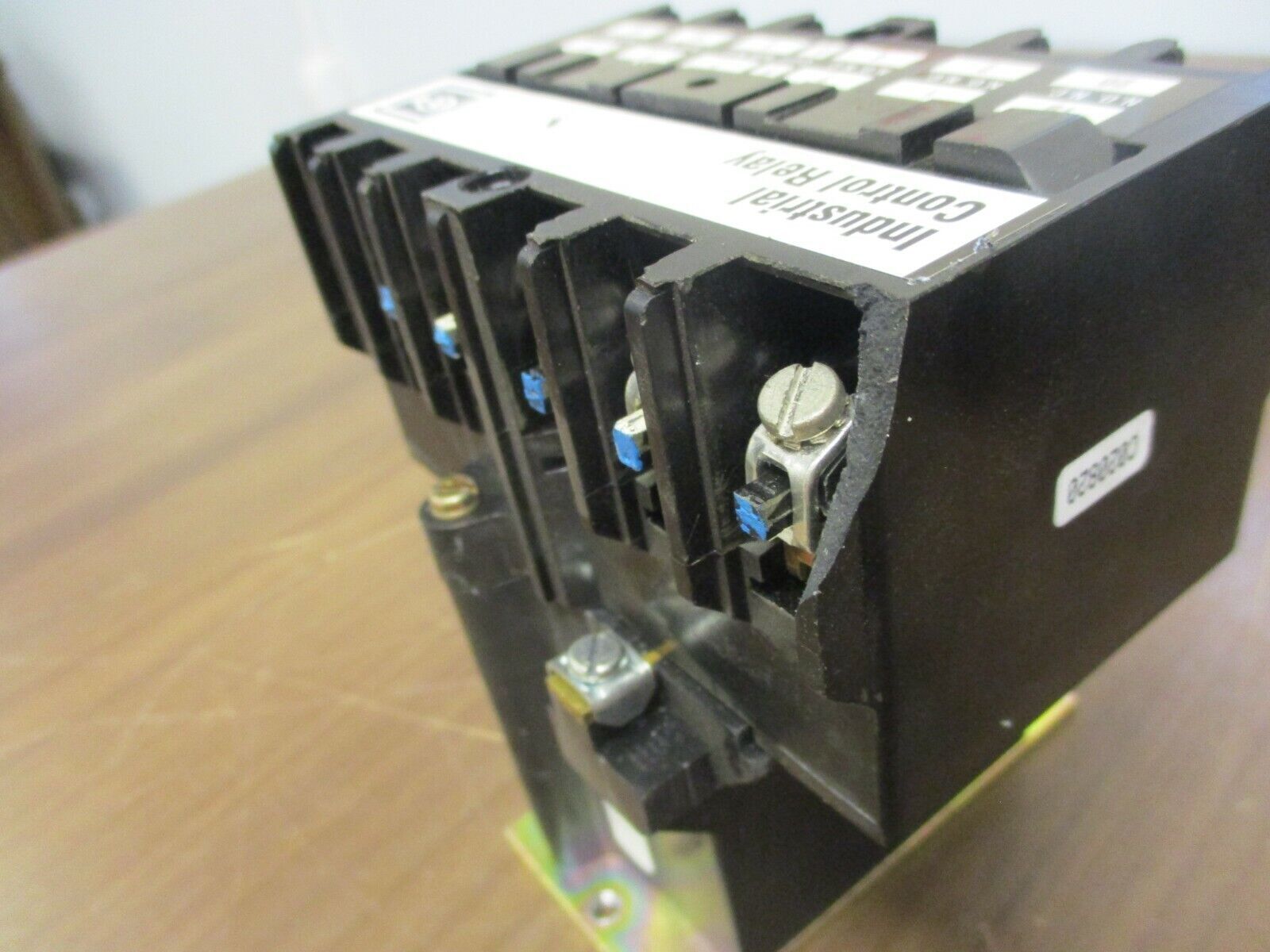 Cutler-Hammer Type AR Control Relay ARD6U 130VDC Coil 600VDC Used