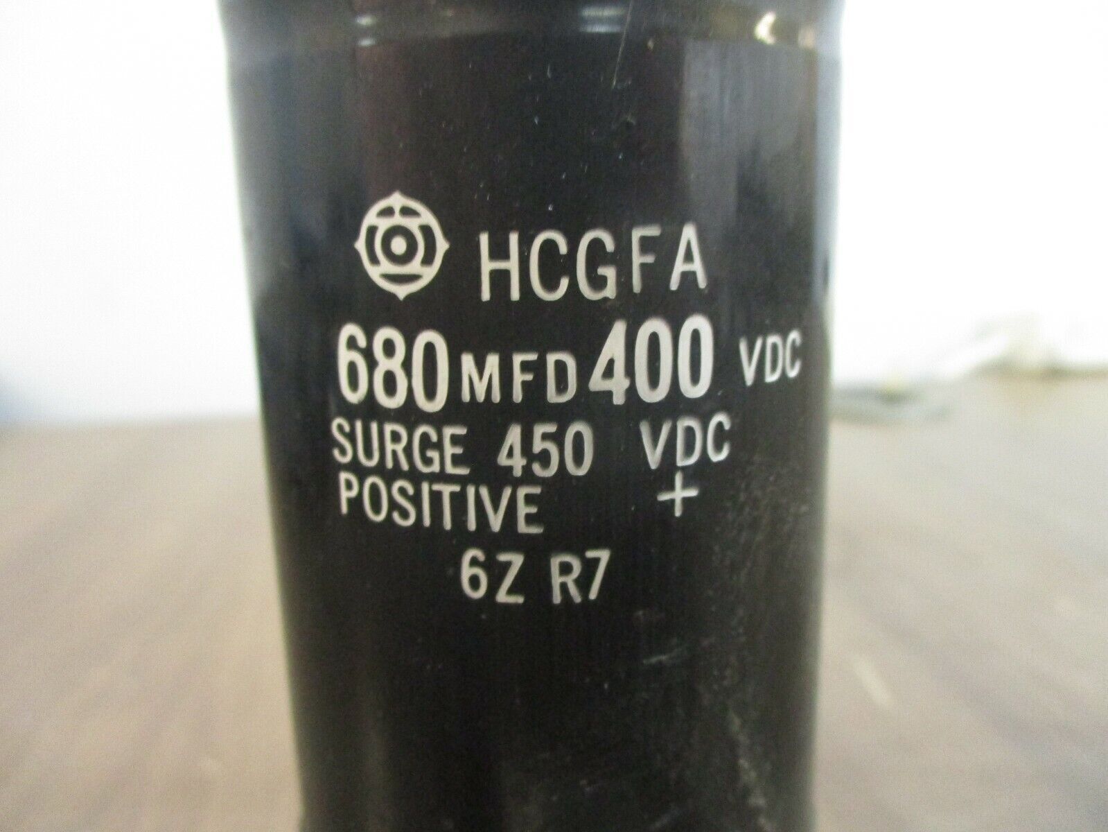 Hitachi Capacitor HCGFA 680MFD 400VDC Used