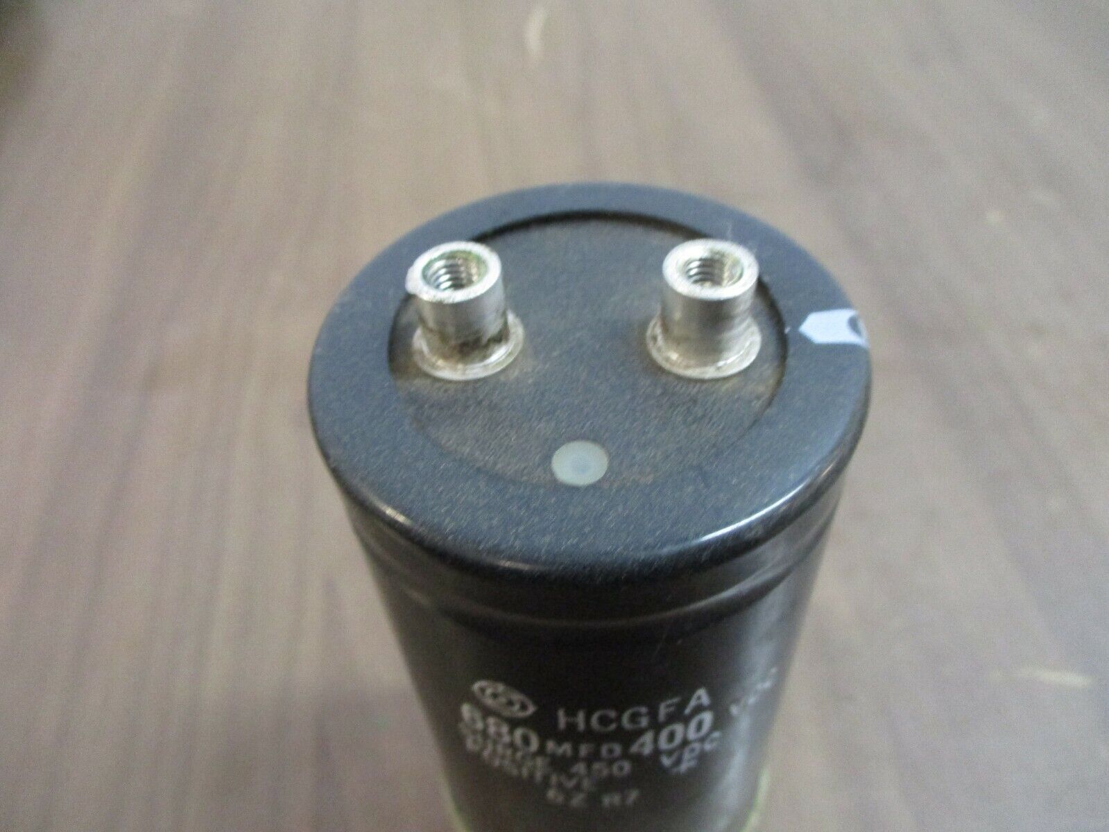 Hitachi Capacitor HCGFA 680MFD 400VDC Used