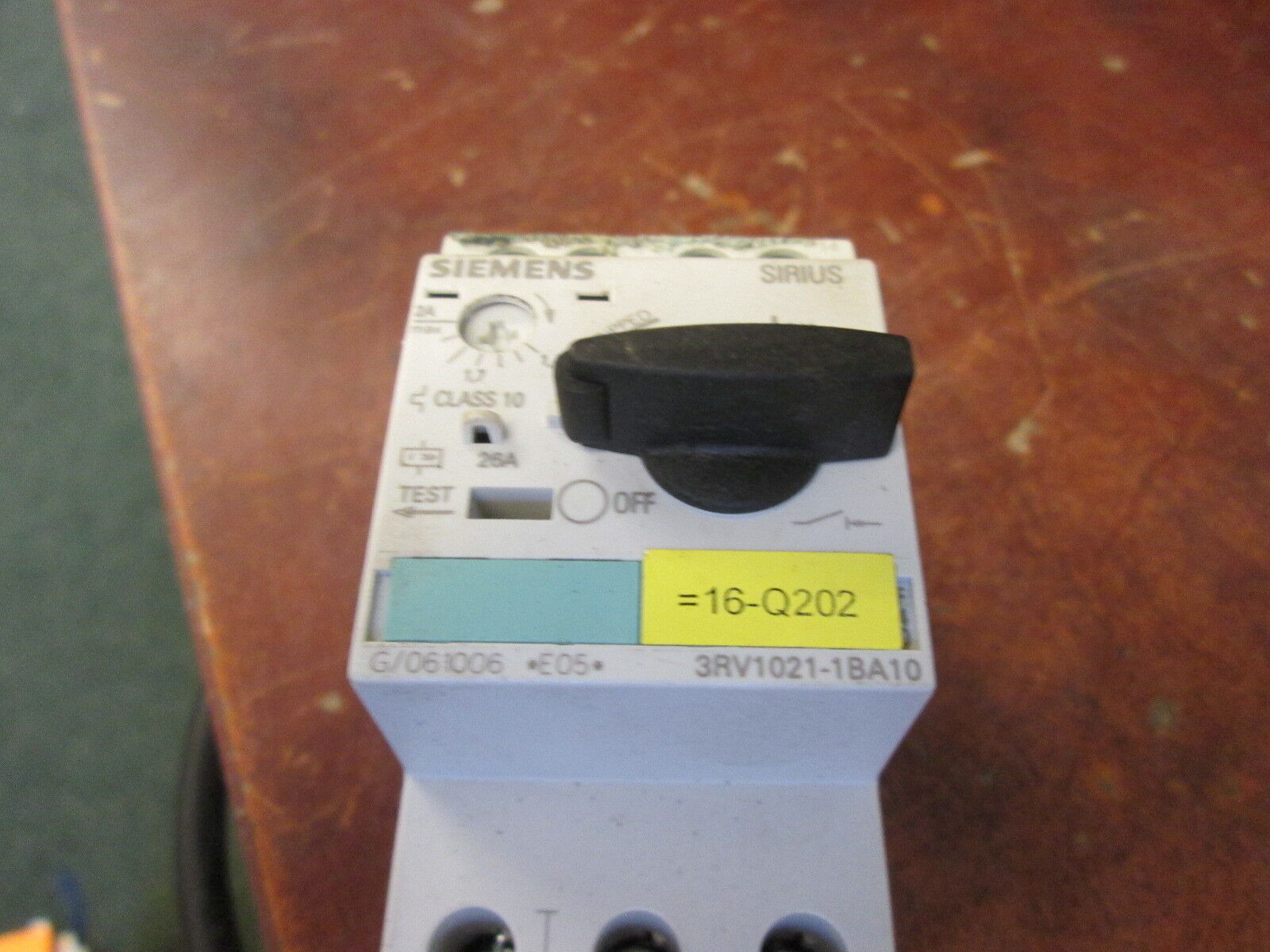 Siemens Sirius Motor Protection 3RV1021-1BA10 Trip: 1.4-2A 600V Used