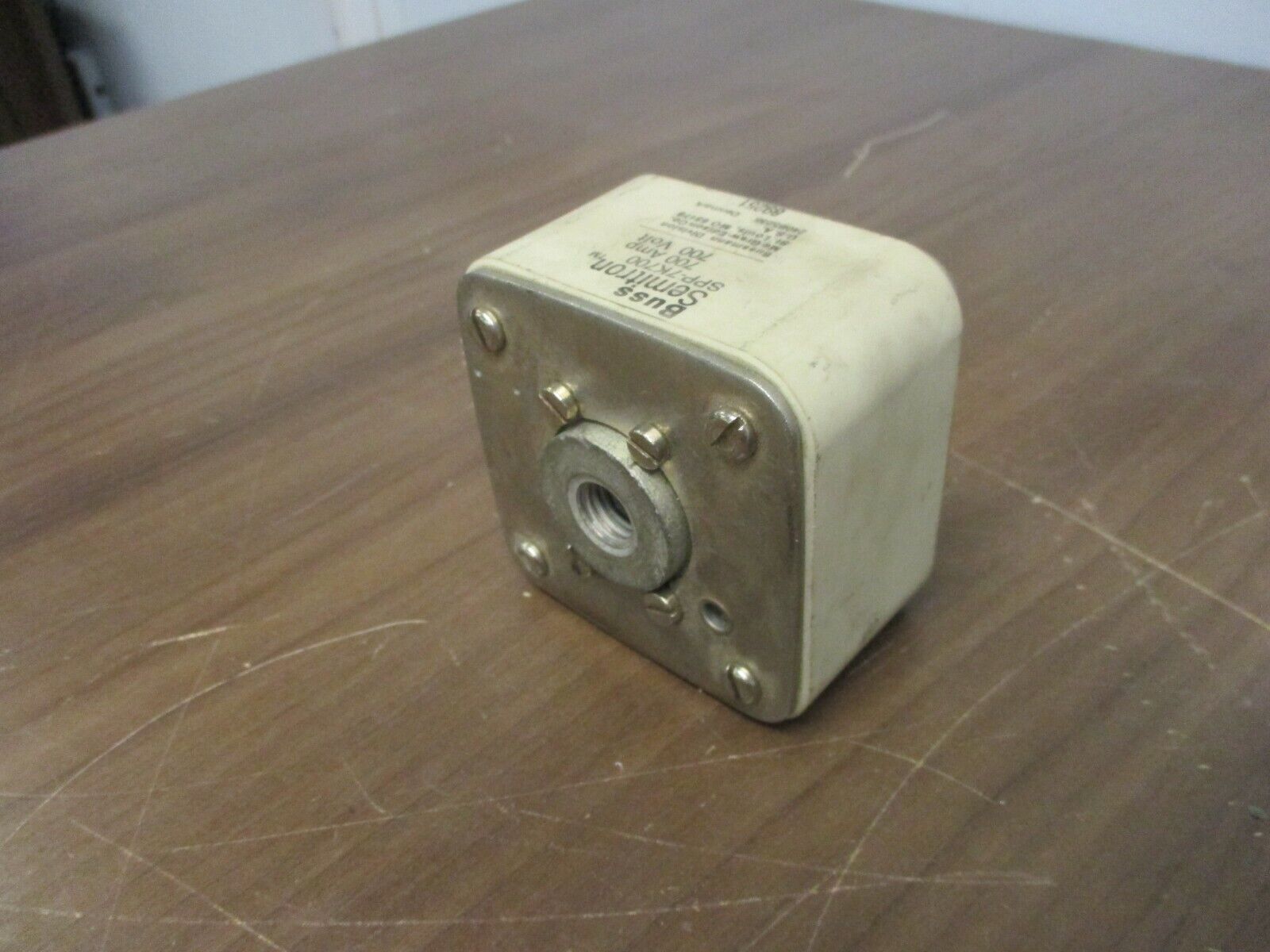Buss Semitron Fuse SPP-7K700 700A 700V Used