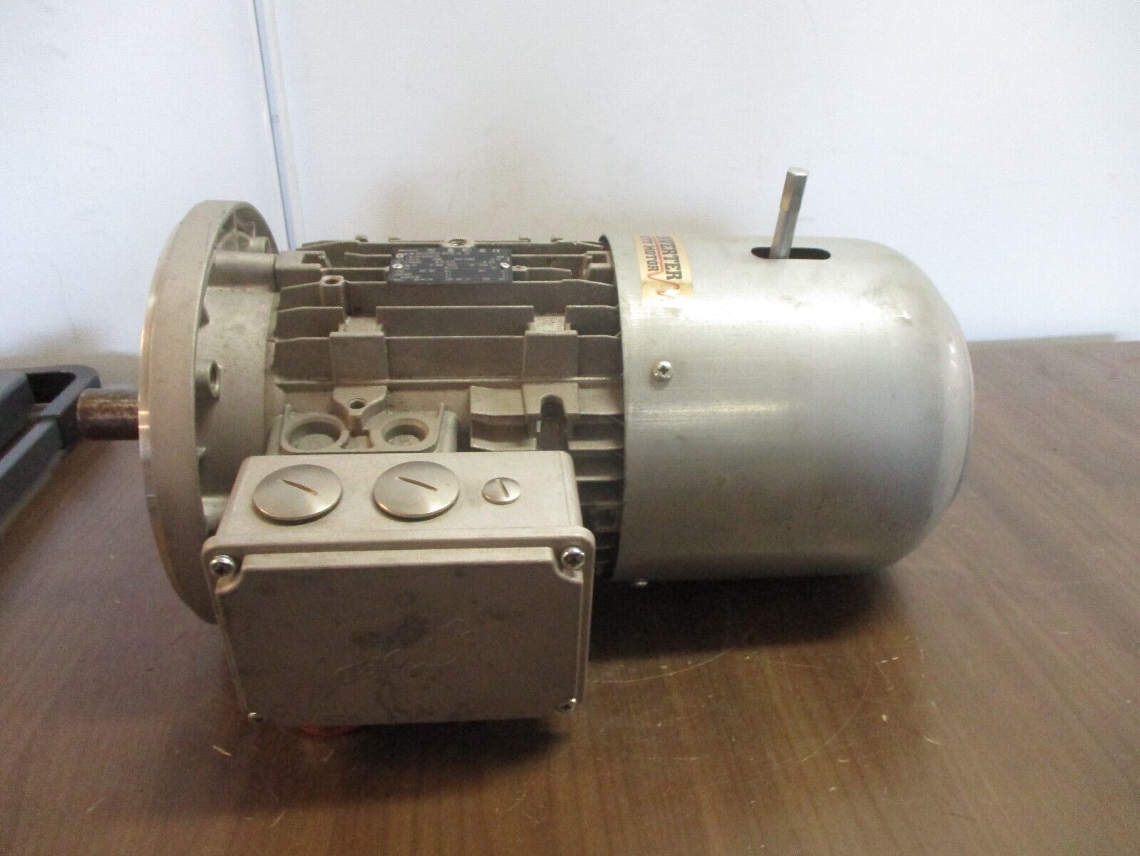 Nord Motor w/ Brake 100LH/4CUS BRE40 HL SR 3HP 1800RPM 230/460V 8.60/4.30A 60Hz