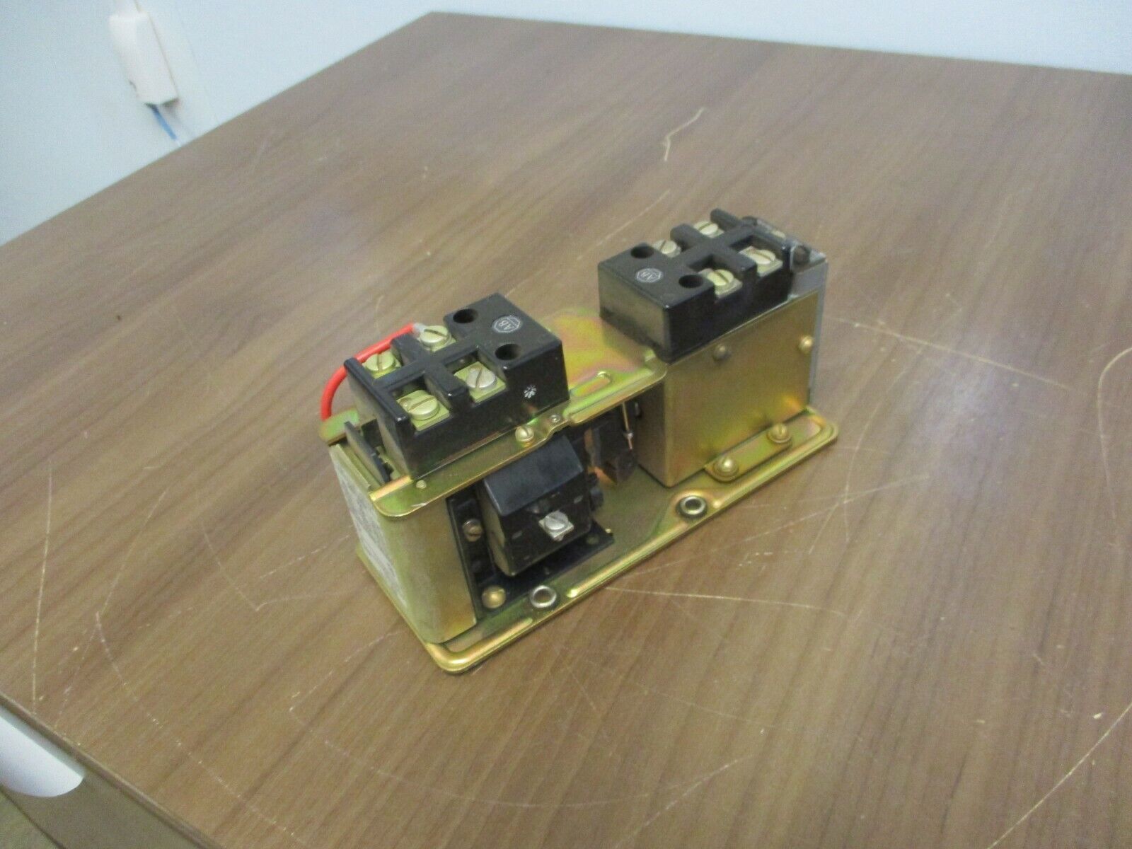 Allen-Bradley Pneumatic Timing Relay 849-ZOD321 Ser. B 120V Coil Used