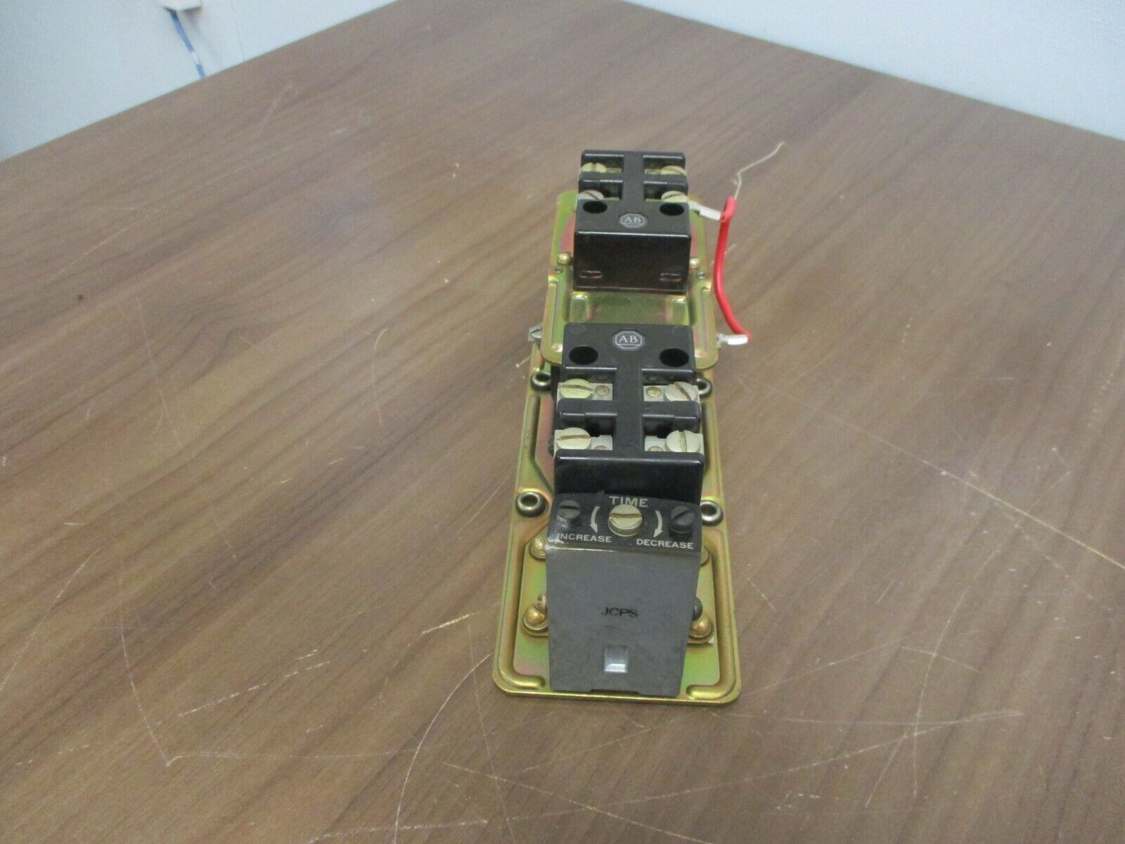 Allen-Bradley Pneumatic Timing Relay 849-ZOD321 Ser. B 120V Coil Used