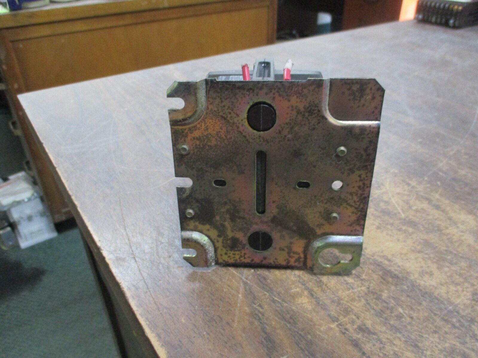 Allen-Bradley Overload Relay 592-B0V169 Ser B 120-600VAC *Heaters May Vary* Used
