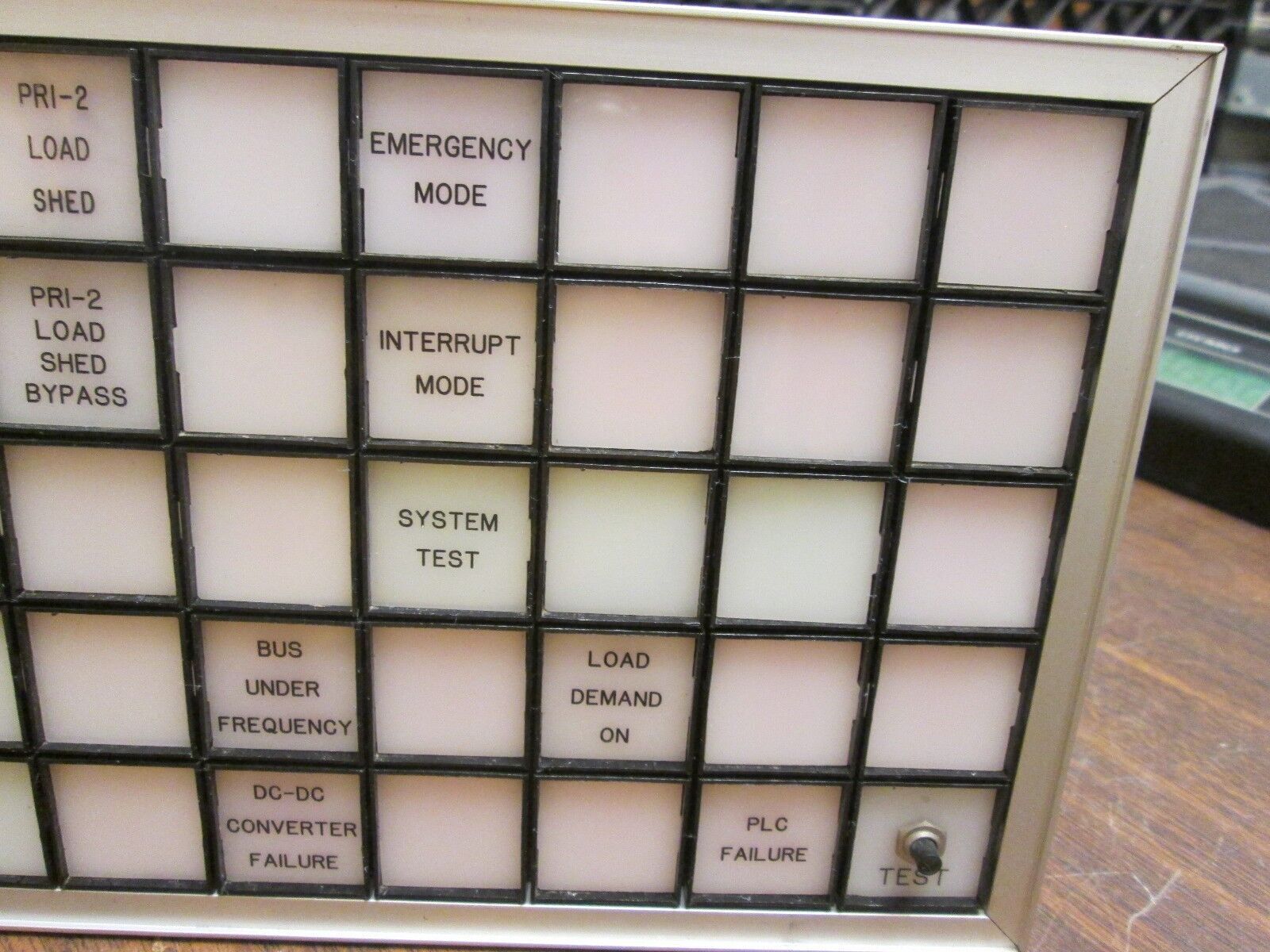 Ronan Display LB5500 24VDC 1A Used
