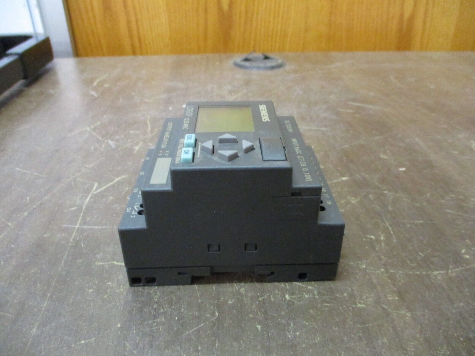Siemens LOGO! Logic Module 6ED1 052-1MD00-0BA4 12/24VDC 8x Input Used
