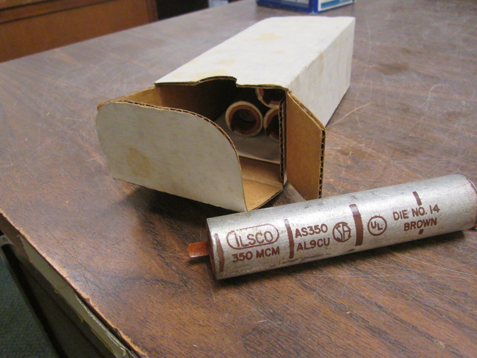 Ilsco Wire Connector AS-350 350MCM *Box of 4* New Surplus