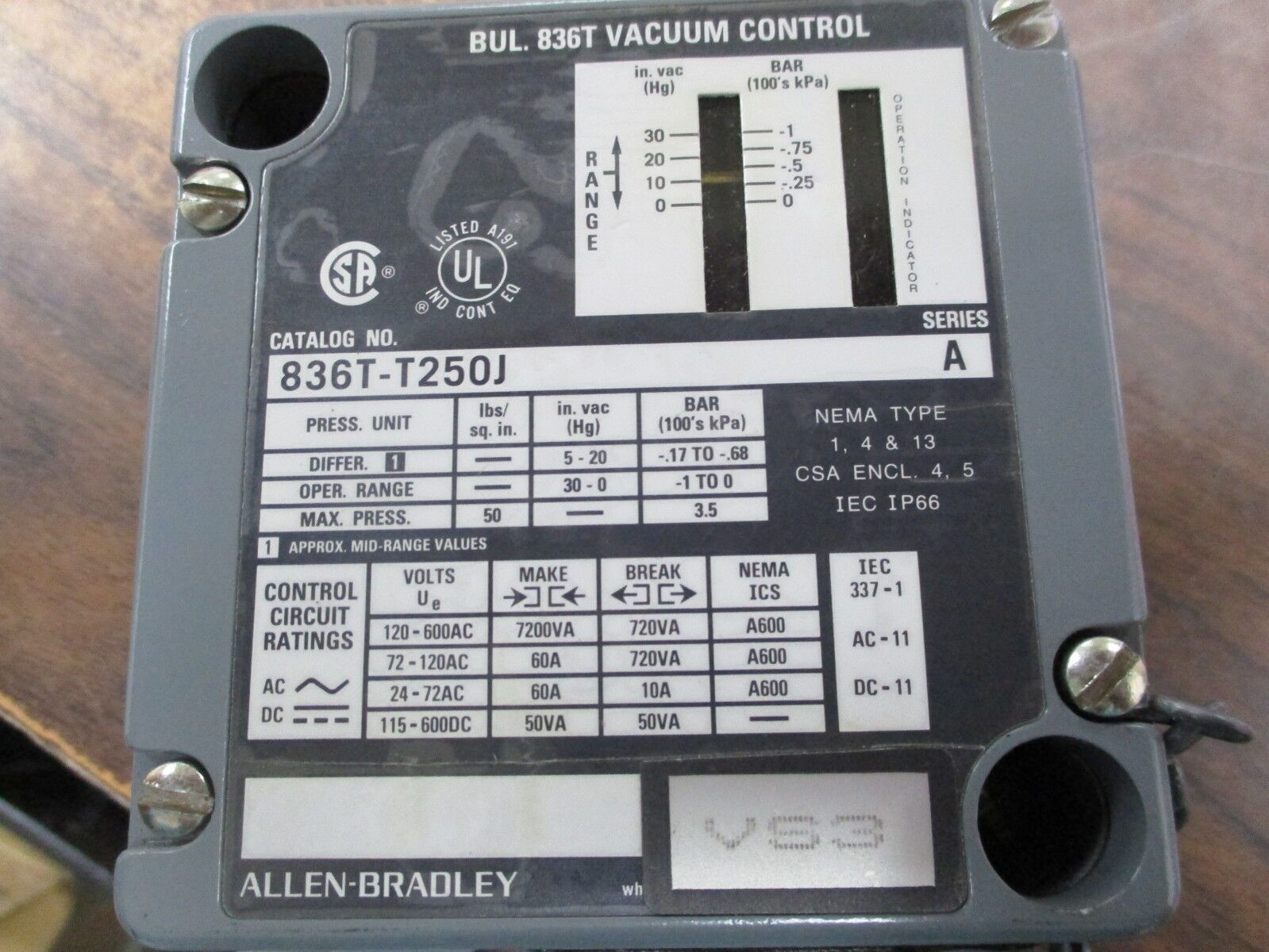 Allen-Bradley 836T Vacuum Control 836T-T250J 50PSI Max Pressure nema 1,4,13 Used
