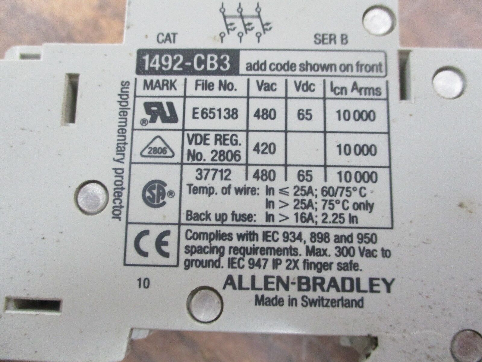 Allen-Bradley Starter 100-C09*10/1492-CB3G060 120V Coil 25A 600V Trip: 6A Used