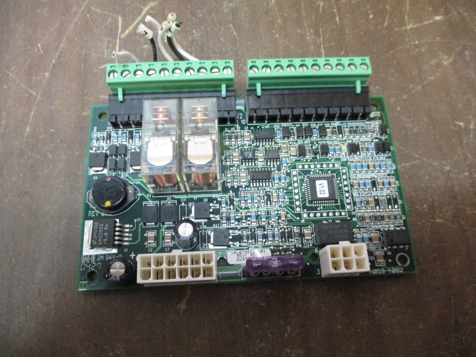 Eaton Control Board 101073473-101 Rev. B01 Used