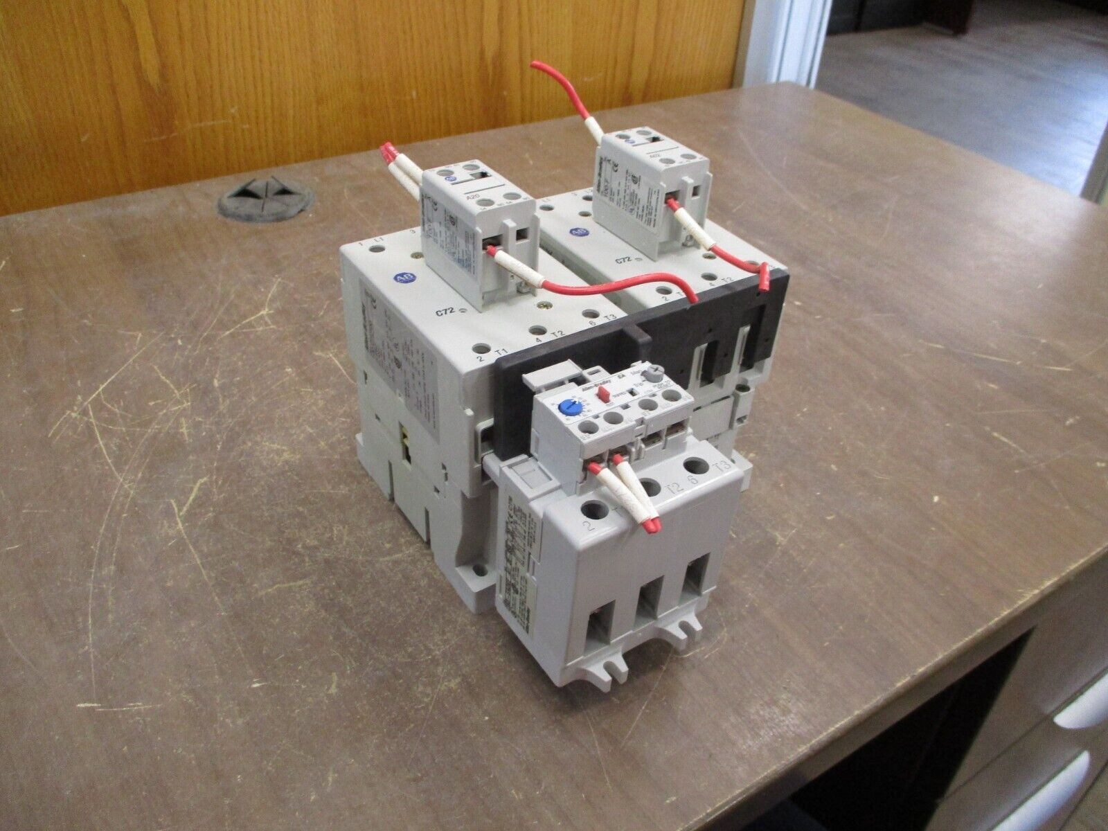 Allen-Bradley Reversing Starter 100-C72*00 / 193-EA2KE 120V Coil Trip: 26-85A