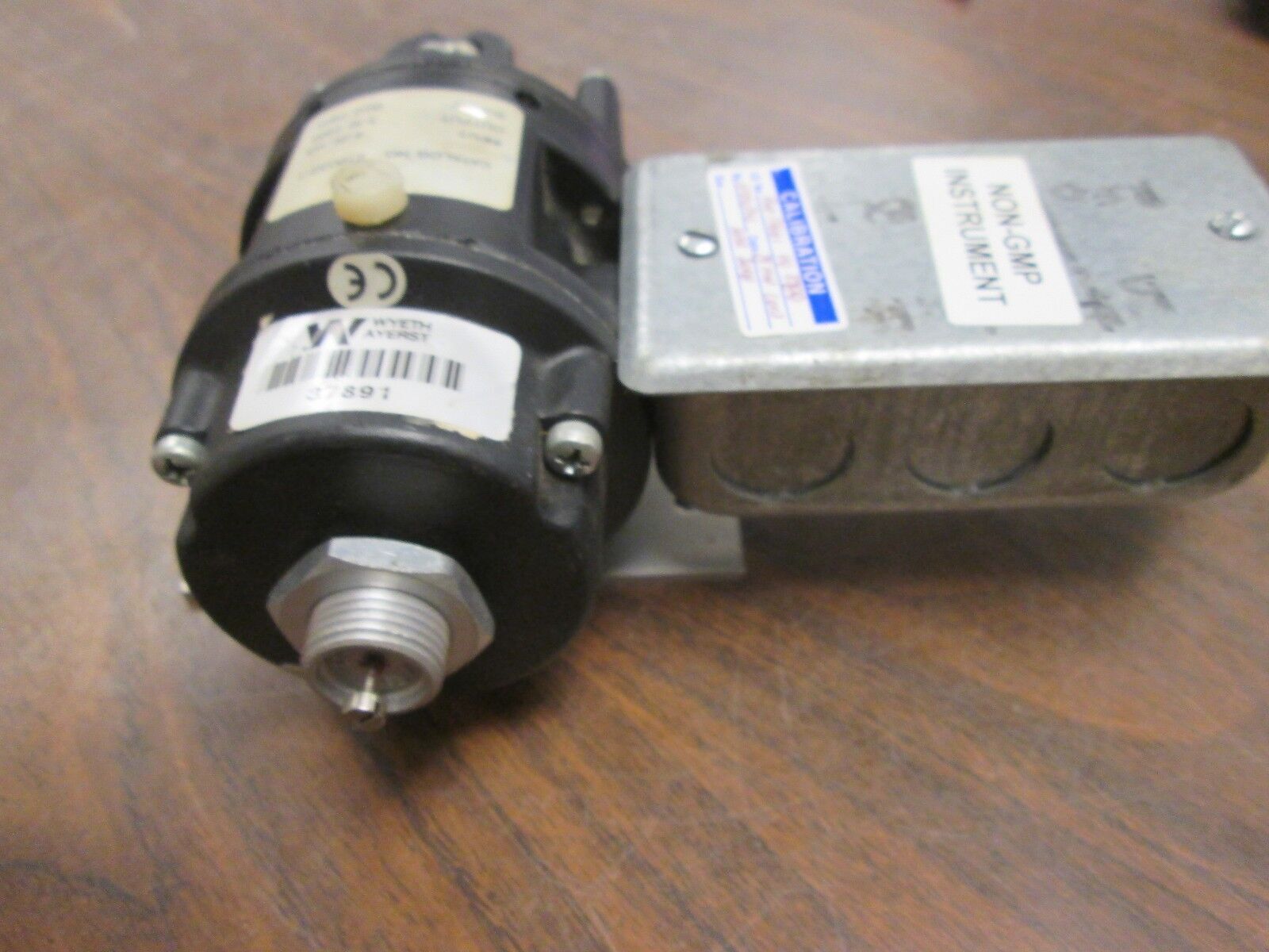 Fairchild Electro Pneumatic Transducer Z19033-1 Input: 4-20mA Output: 1-12 PSIG