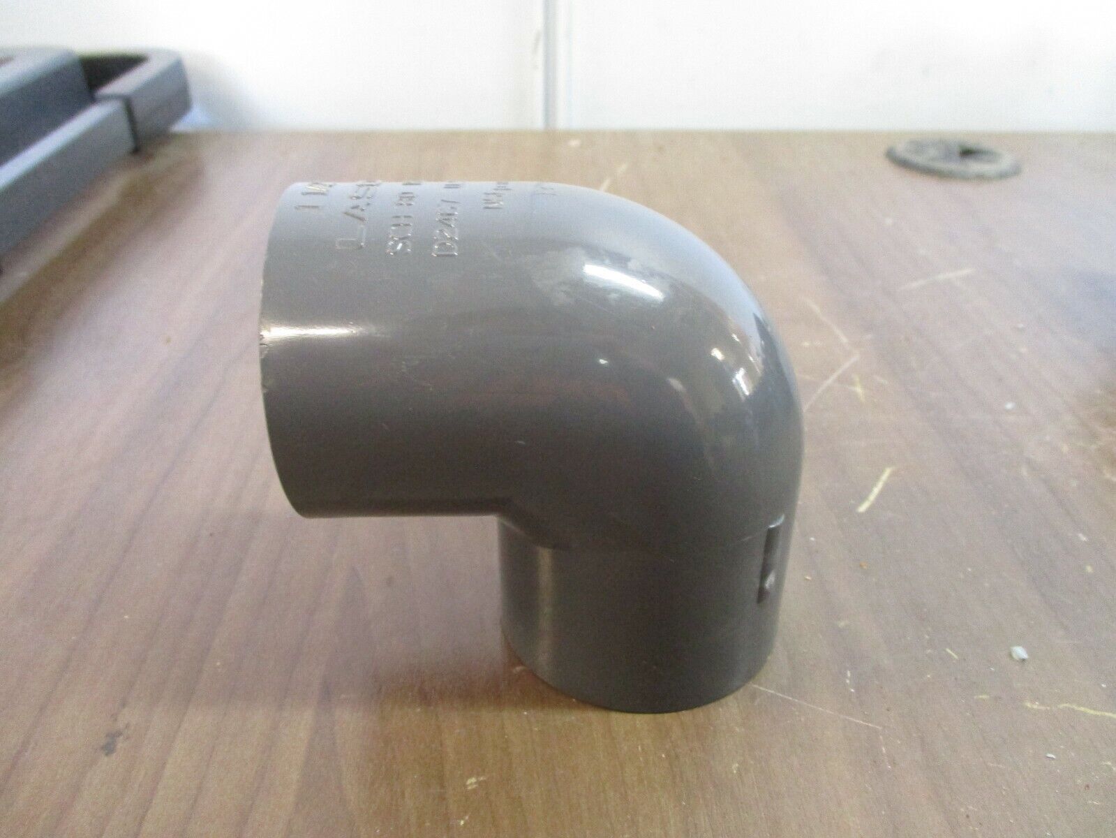 Lasco 90° Elbow Fitting D2467 Size: 1 1/2" *Lot of 4* Used