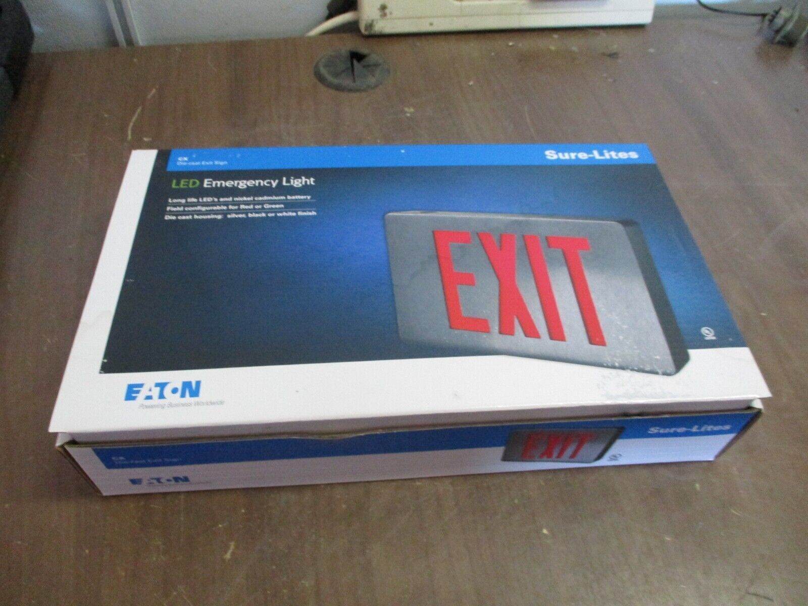 Eaton Sure-Lites LED Exit Sign CX62WH 120/240/277V Die Cast Aluminum New Surplus